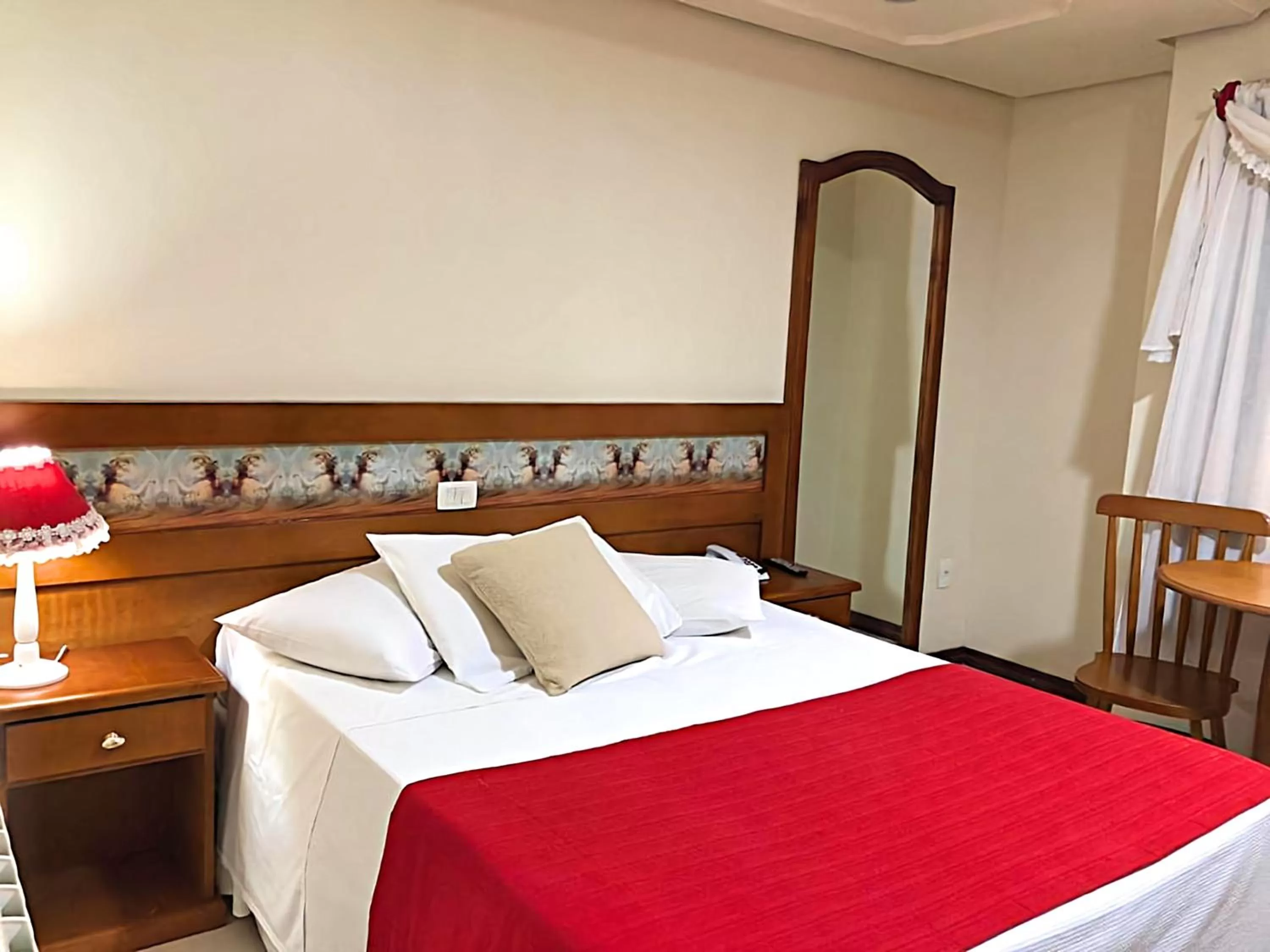 Photo of the whole room, Bed in Pousada dos Anjos