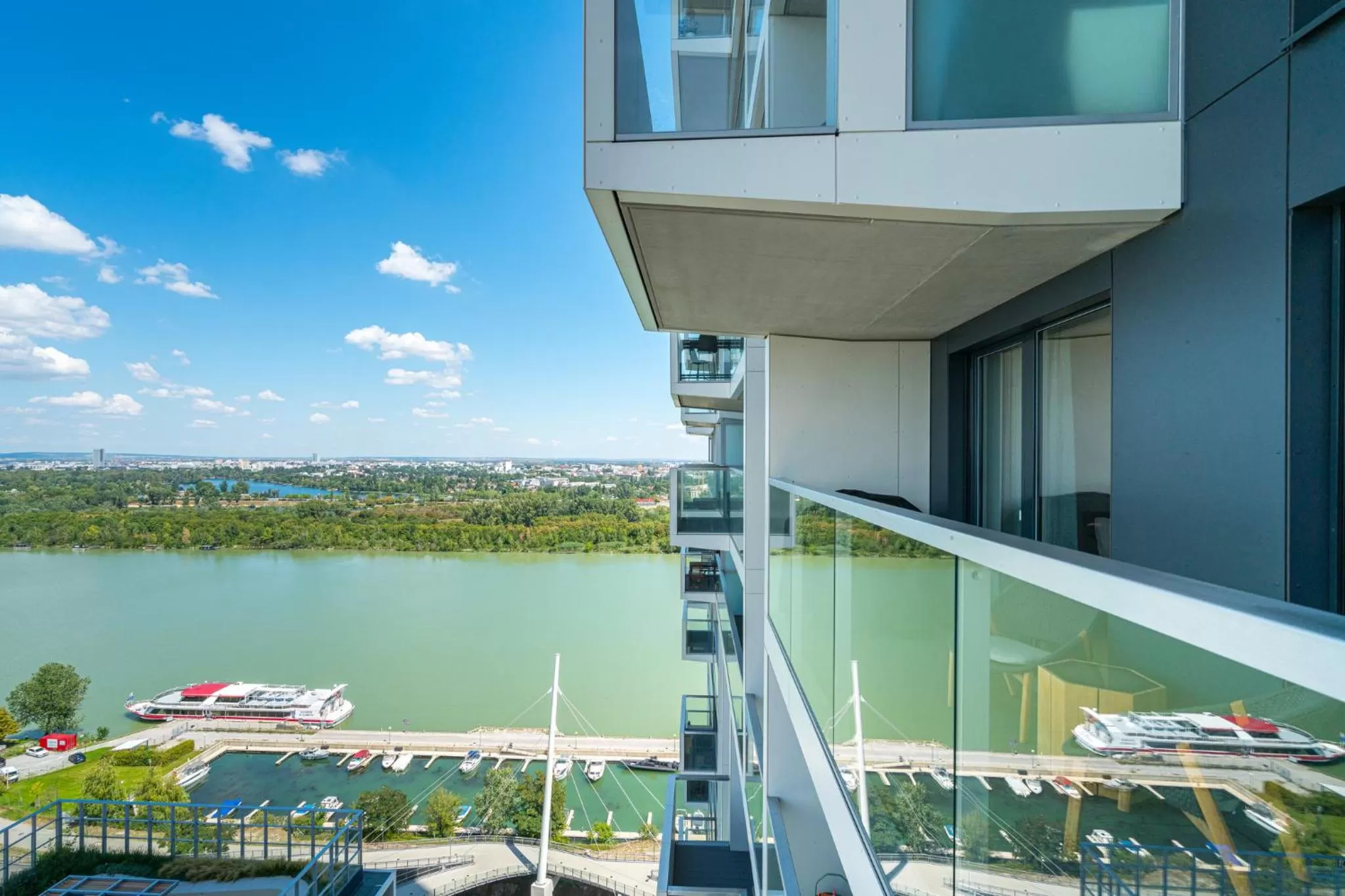 Vienna Residence, Marina Tower - Danube