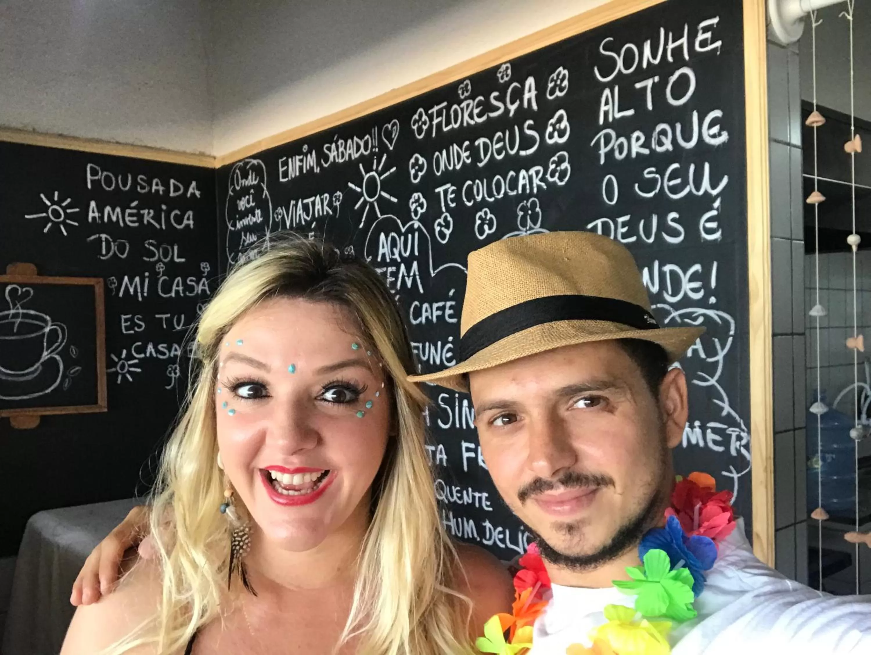 Staff, Children in Pousada America do Sol