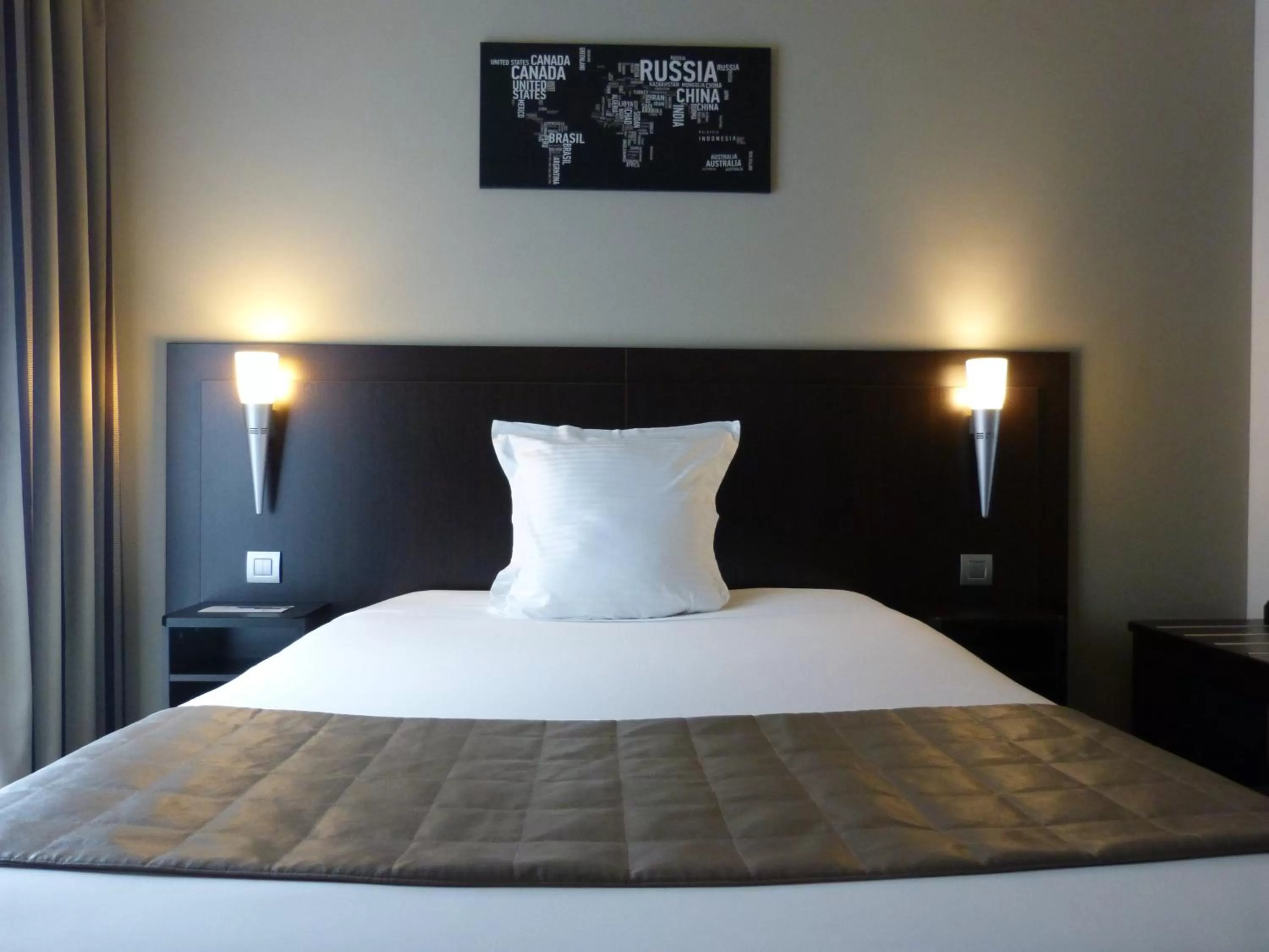 Bed in Hotel Saint Daniel