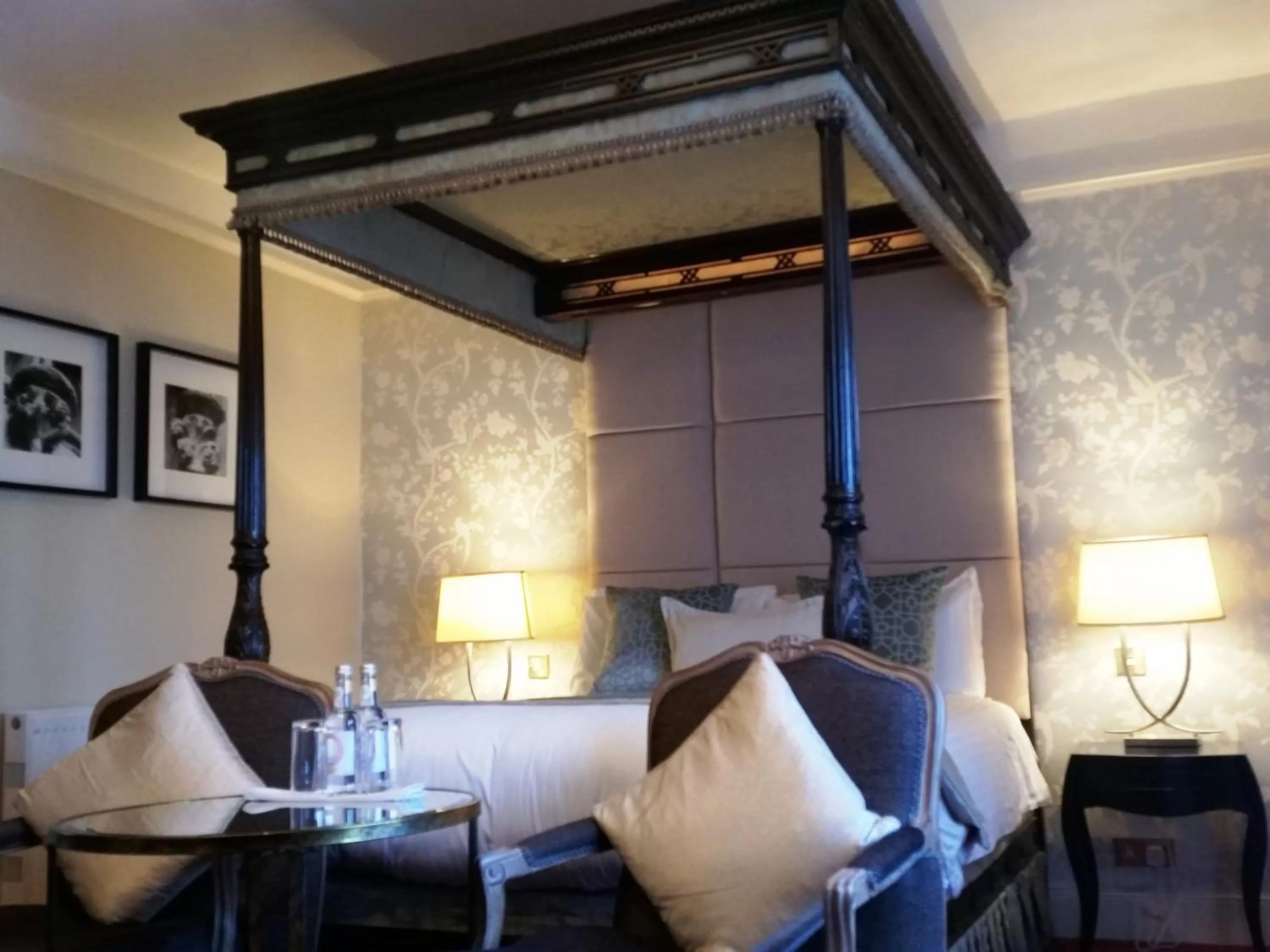 Bedroom, Bed in The Swan Hotel, Wells, Somerset - The Coaching Inn Group