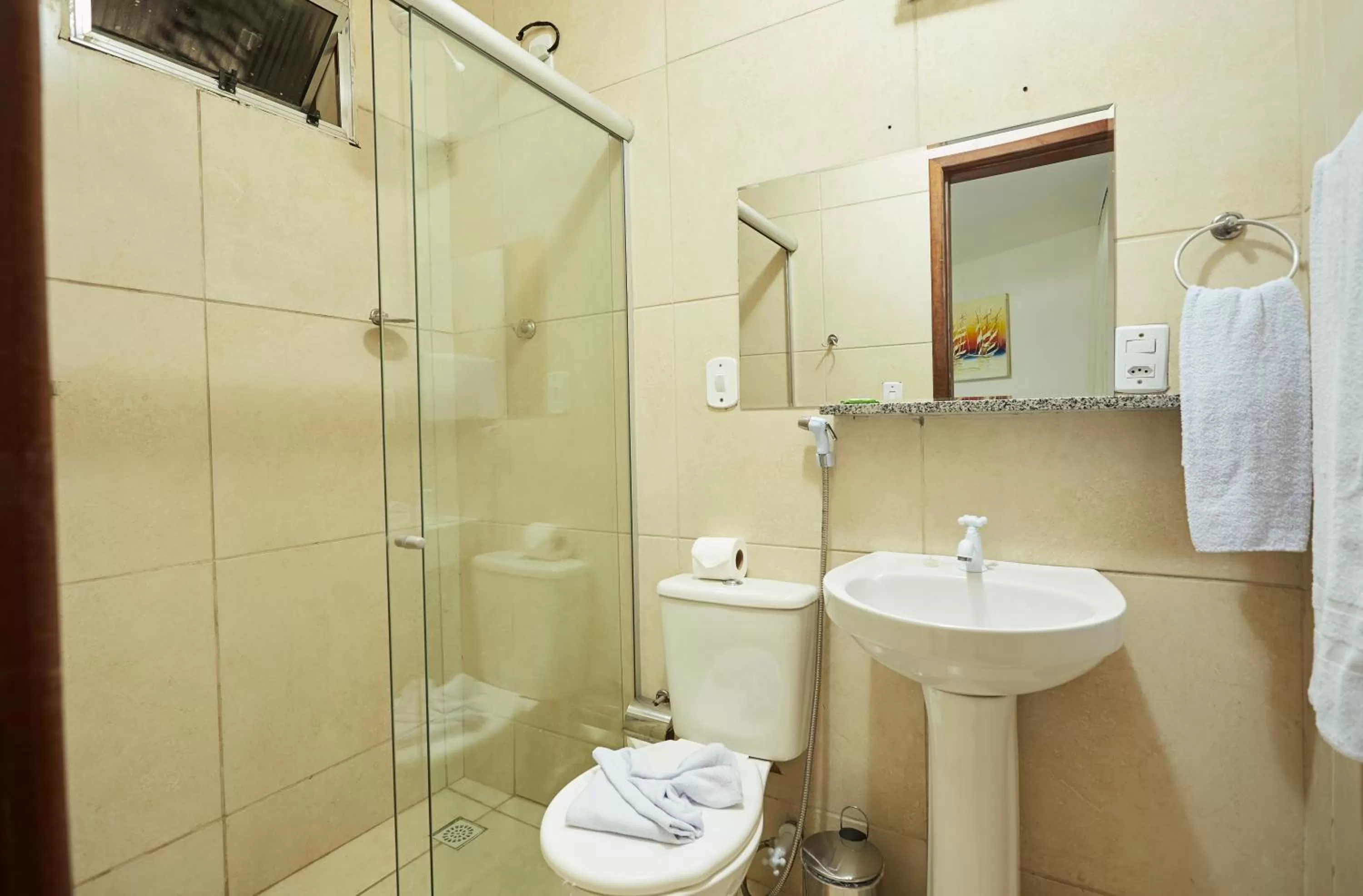 Bathroom in Brisa do Mar Beach Hotel