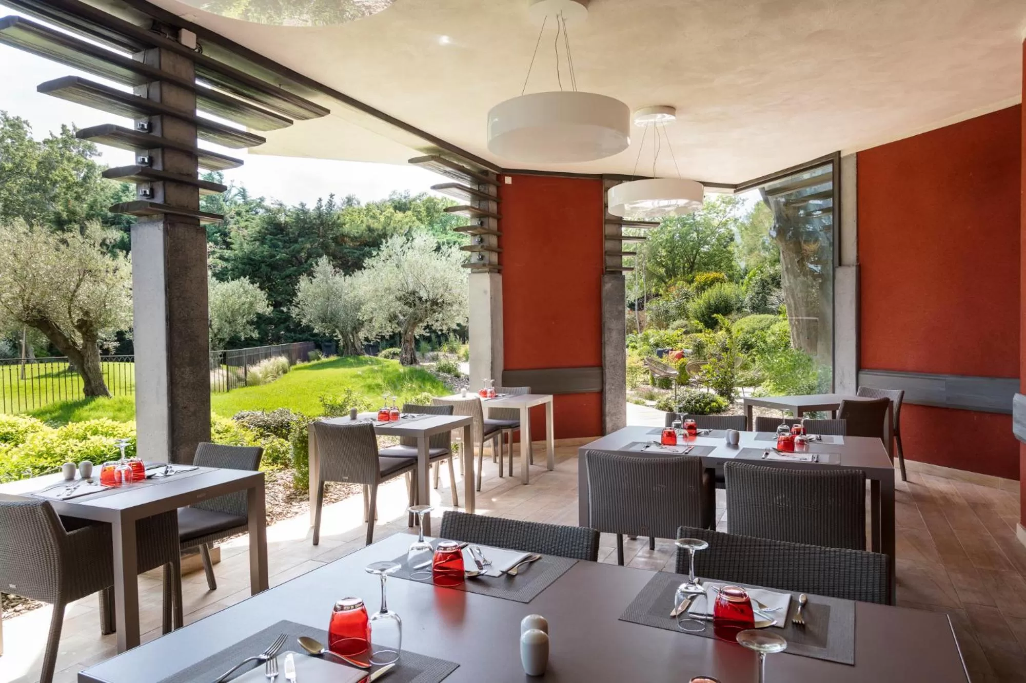 Patio in Best Western Plus Le Lavarin