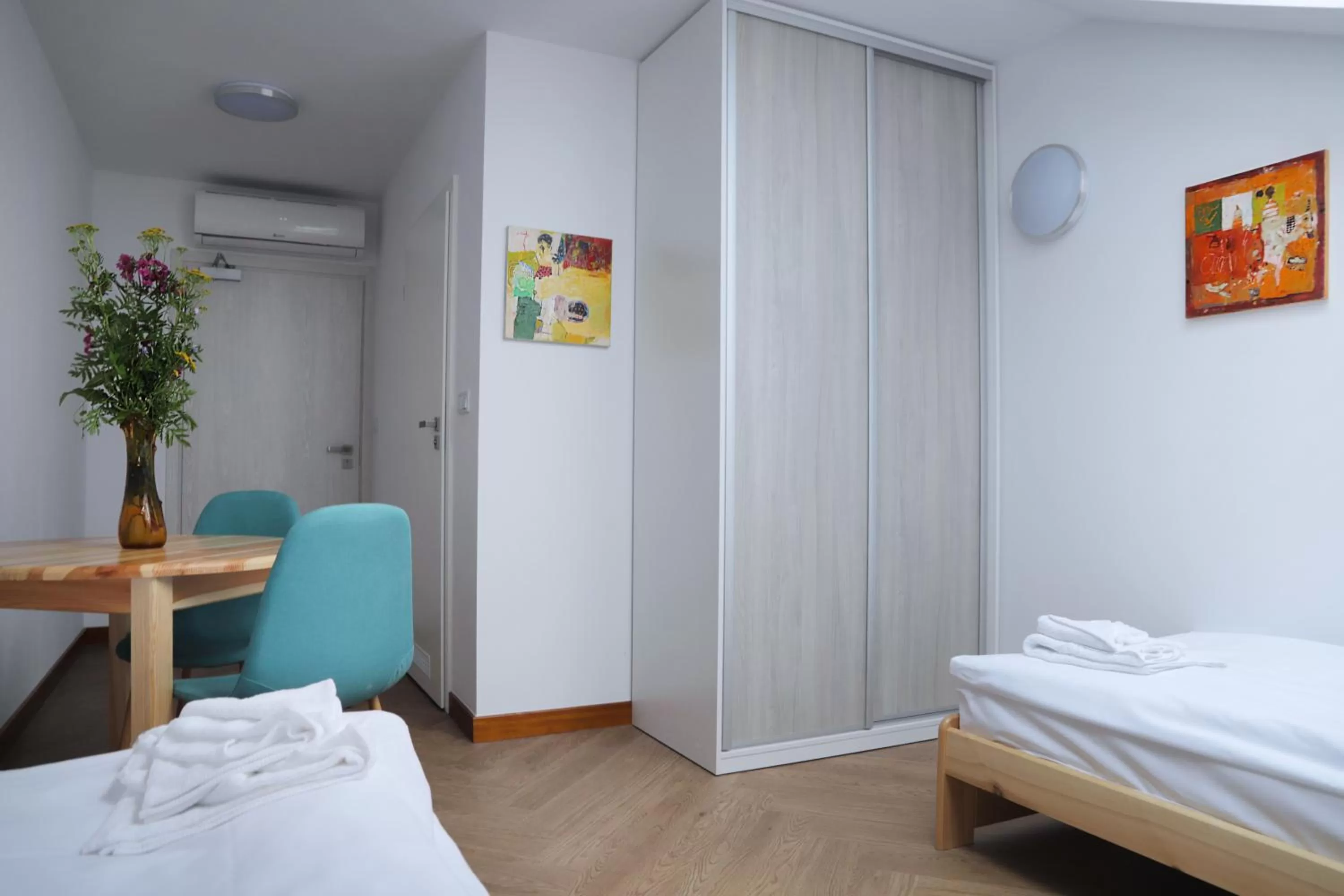 Bed in ArtRooms Pokoje Gościnne