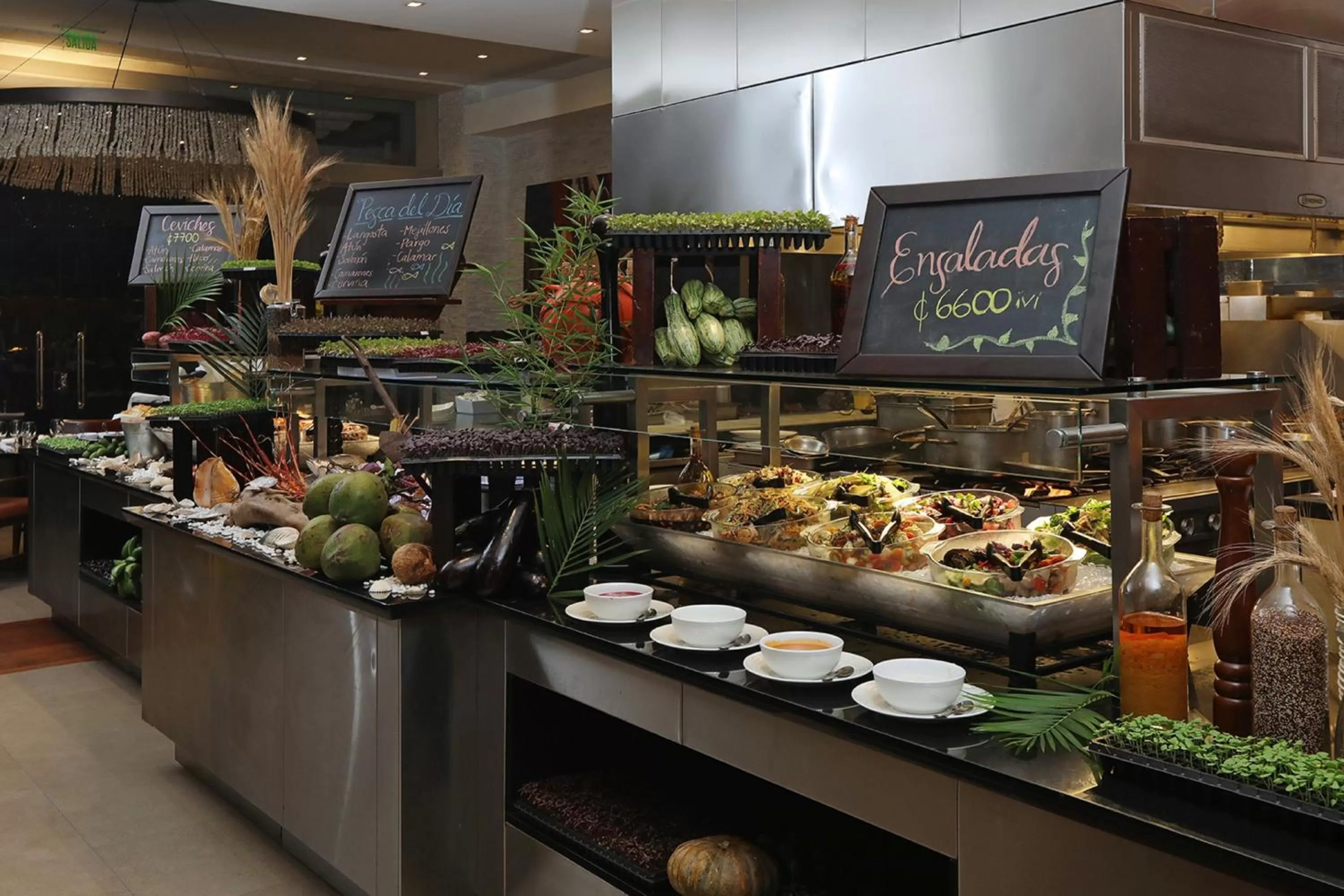 Restaurant/places to eat in InterContinental Costa Rica at Multiplaza Mall by IHG