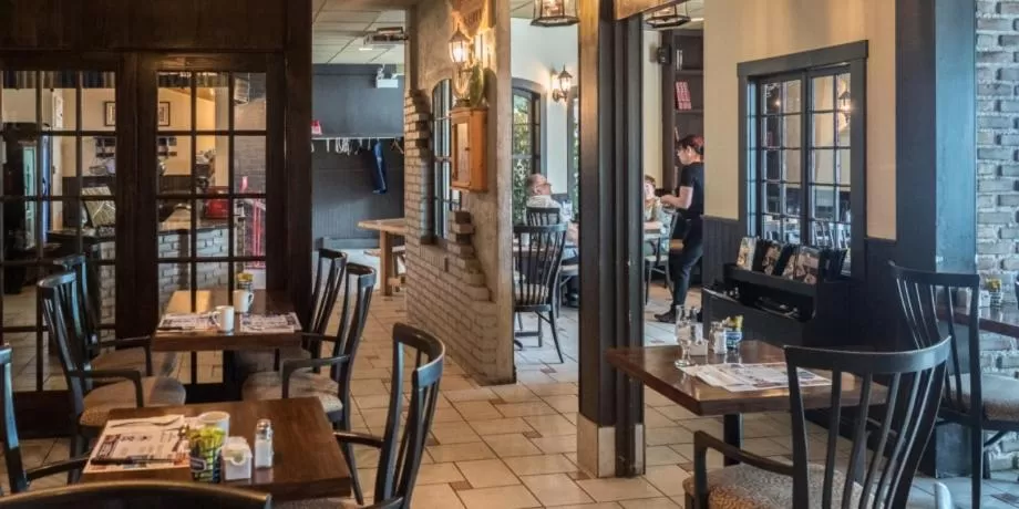 Restaurant/places to eat in Auberge Happy Logis