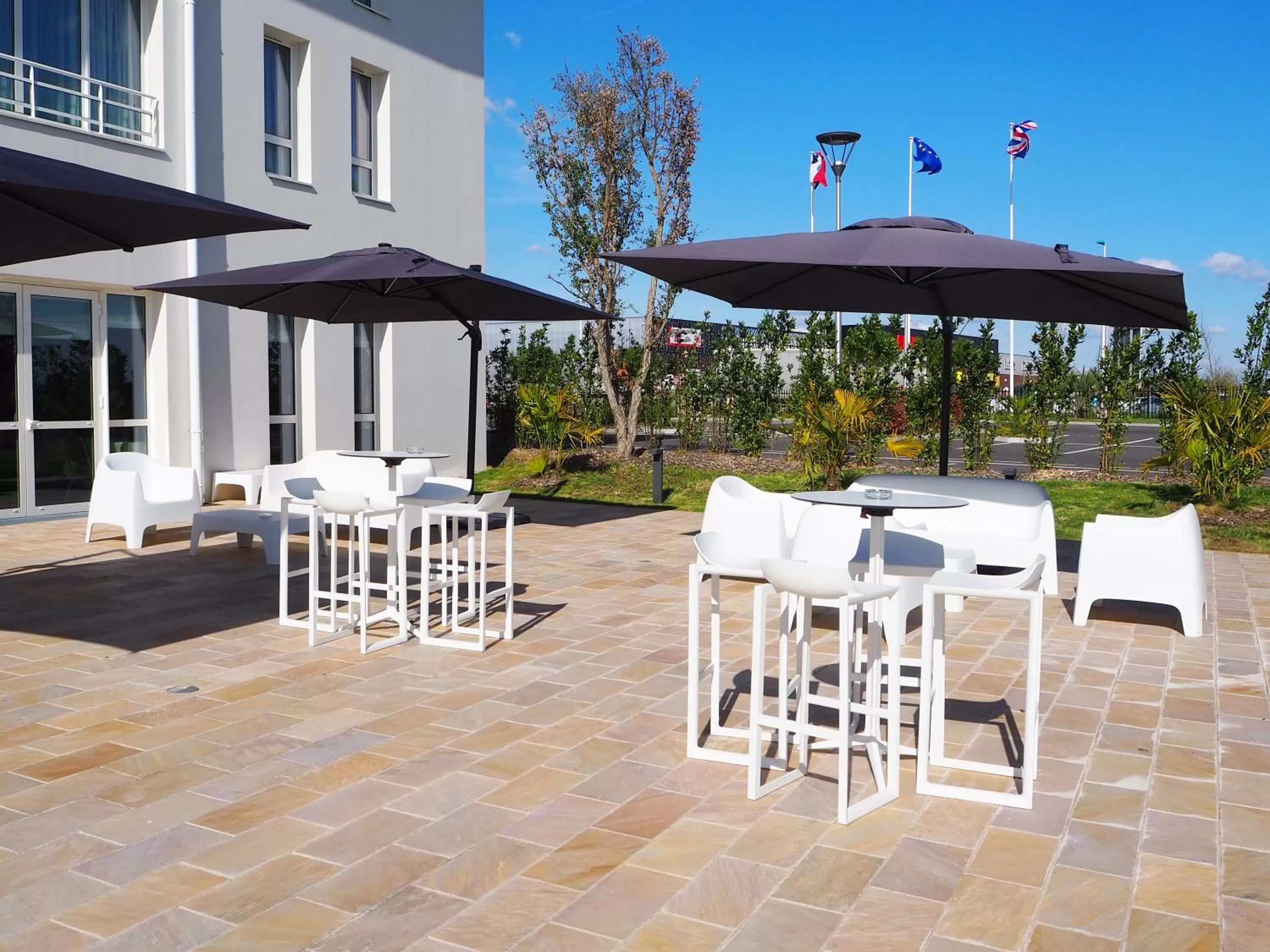 Patio in Westotel Tours Val de Loire