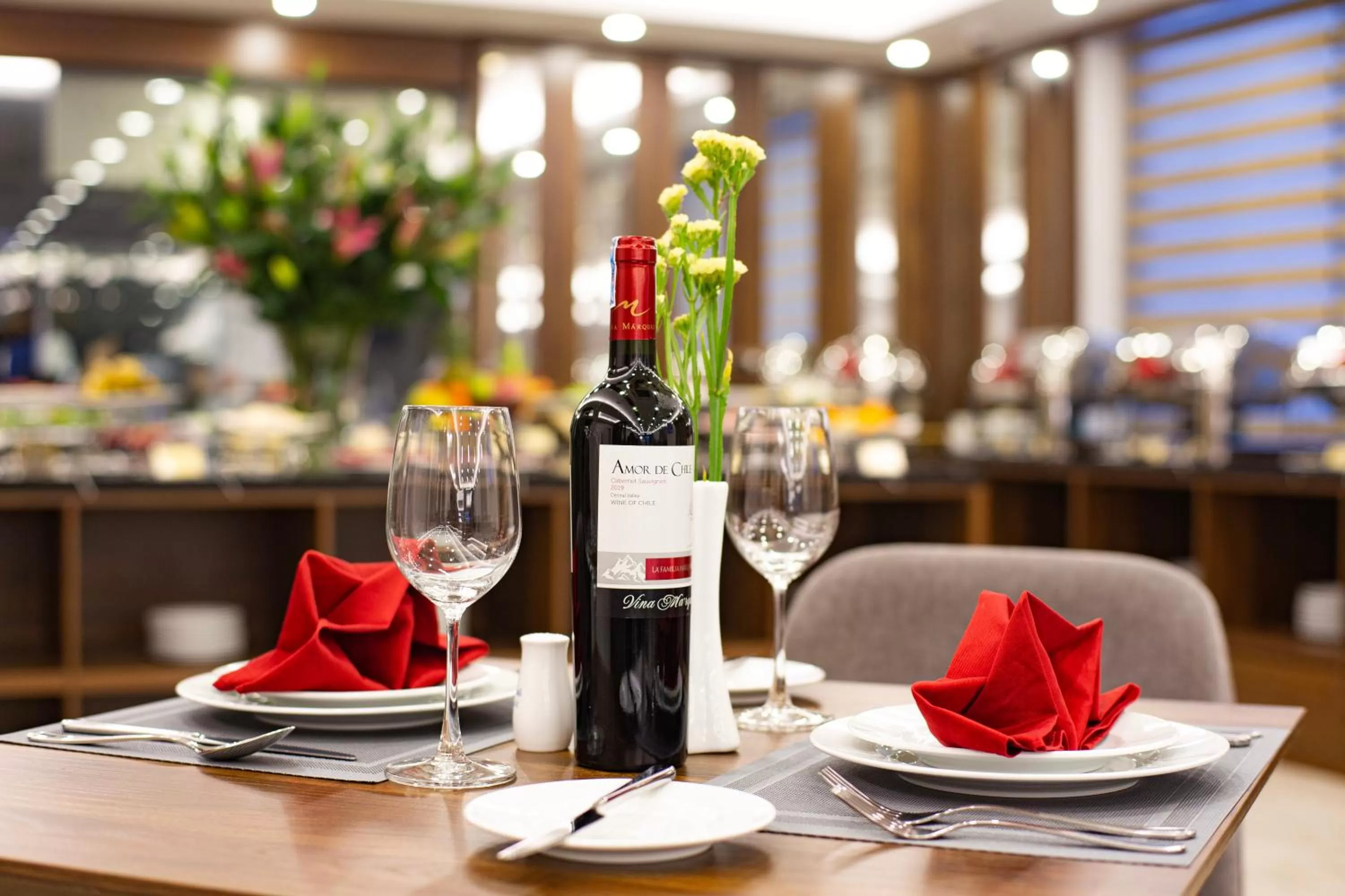 Food and drinks in Western Skyline Hotel