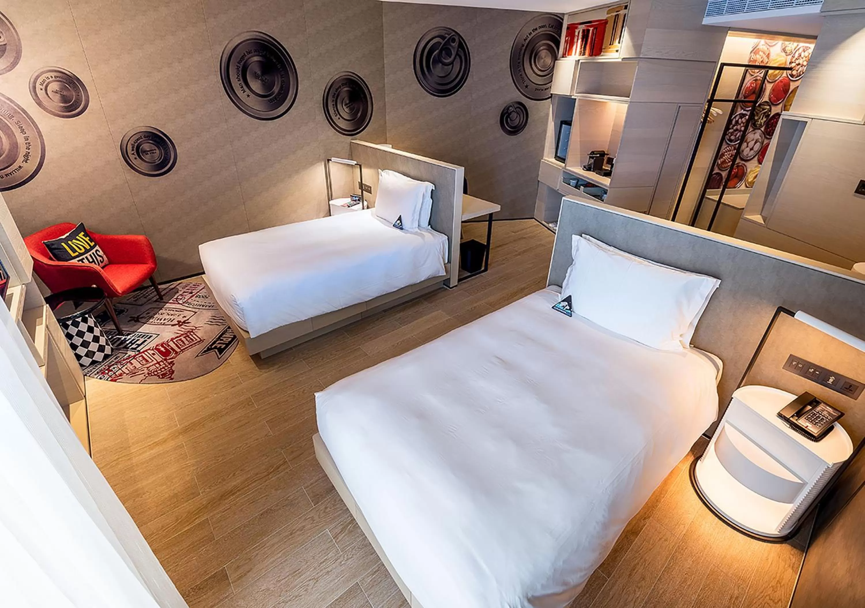 Photo of the whole room, Bed in Hotel Indigo Kaohsiung Central Park by IHG