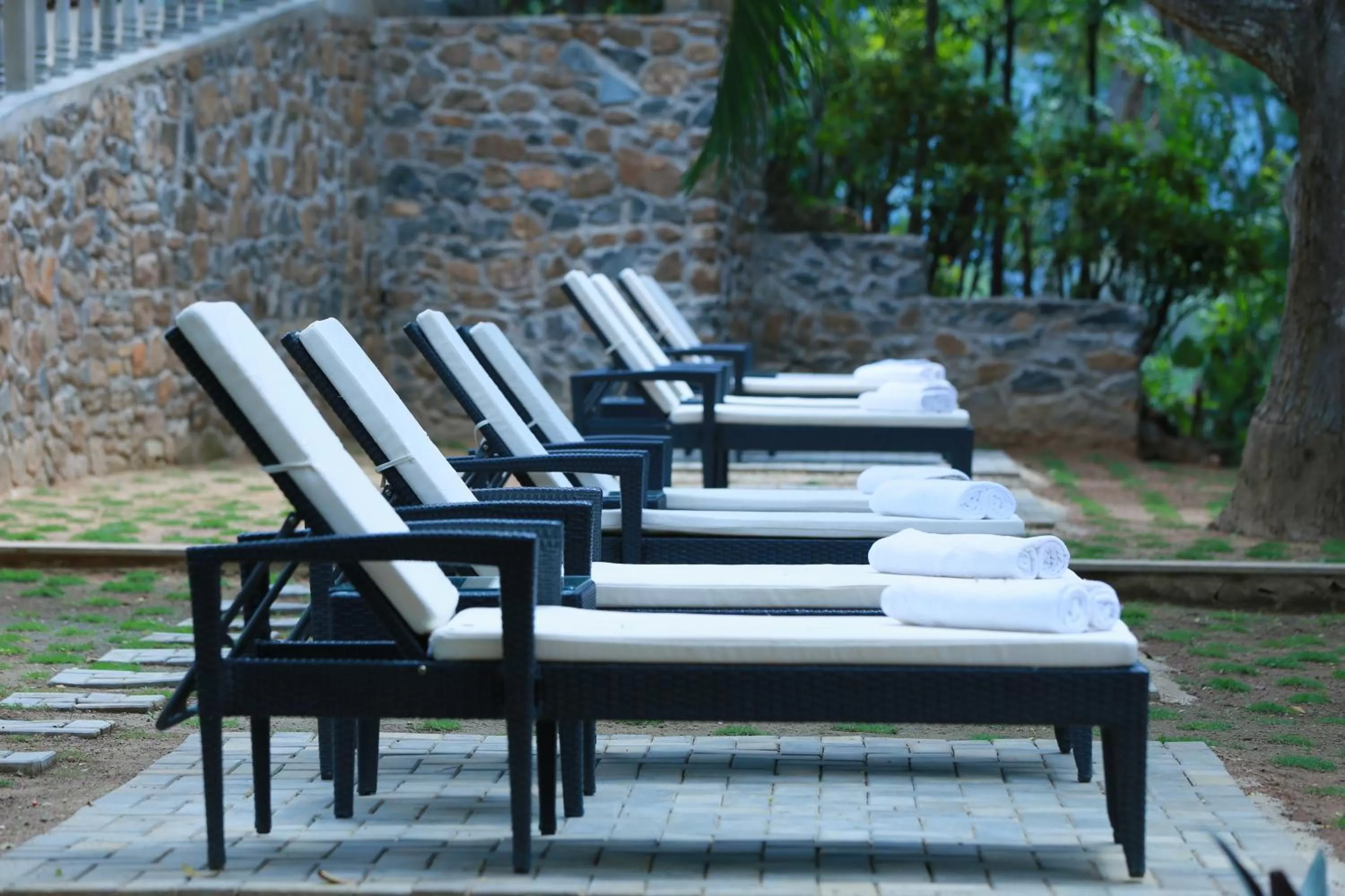 Swimming pool in Ella Planters Bungalow