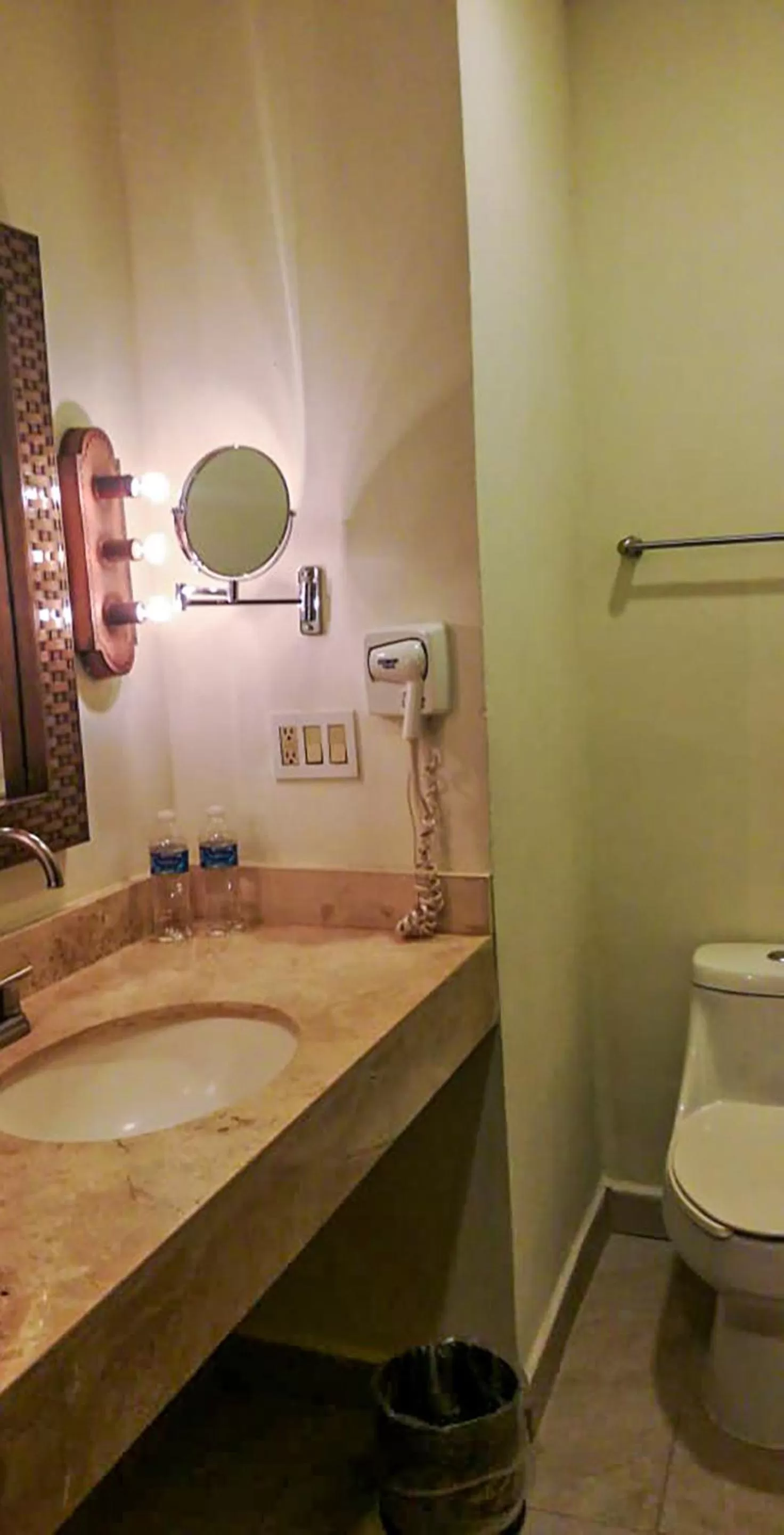 Bathroom in Hotel La Casona 30