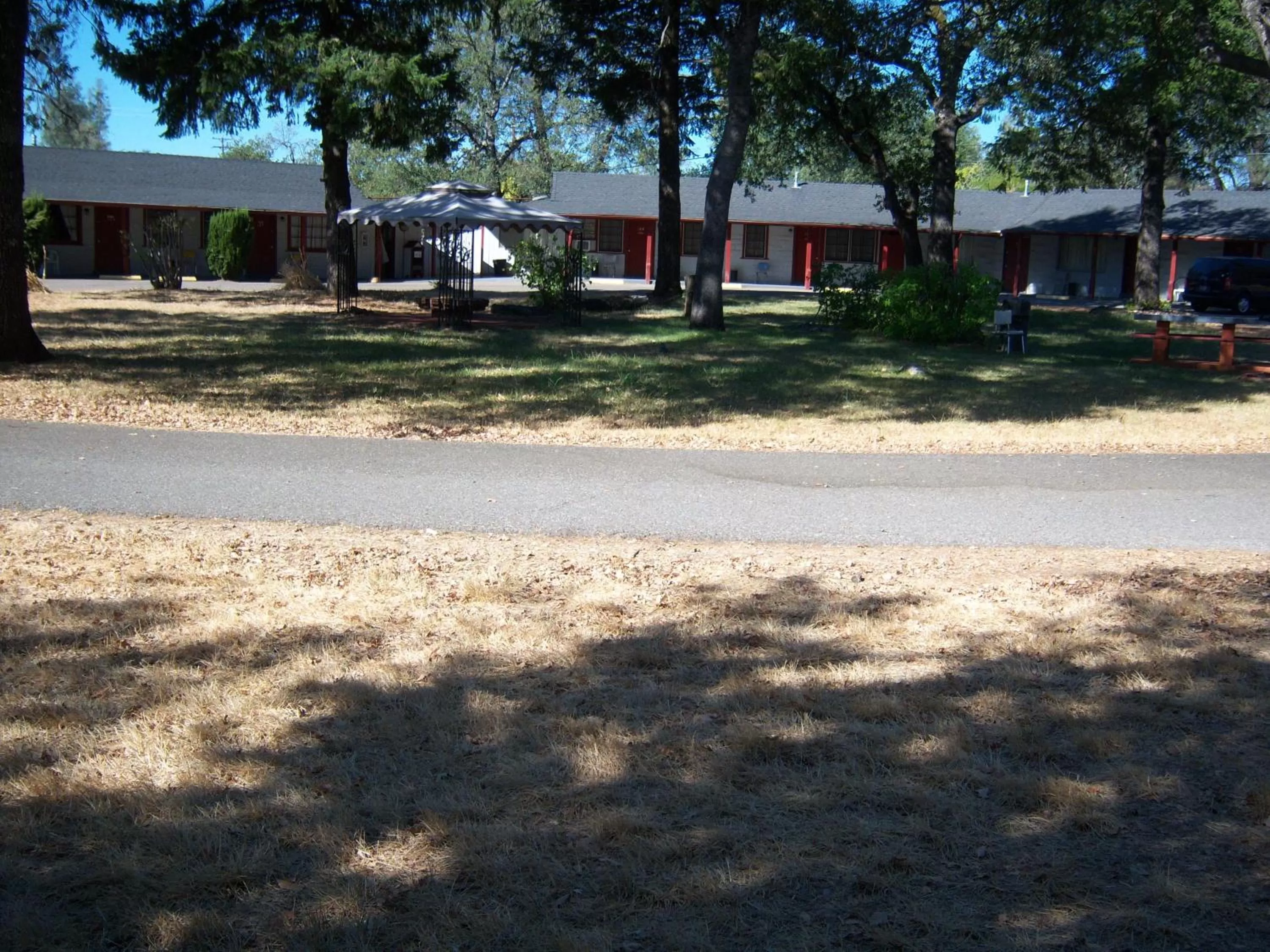 Shasta Dam Motel