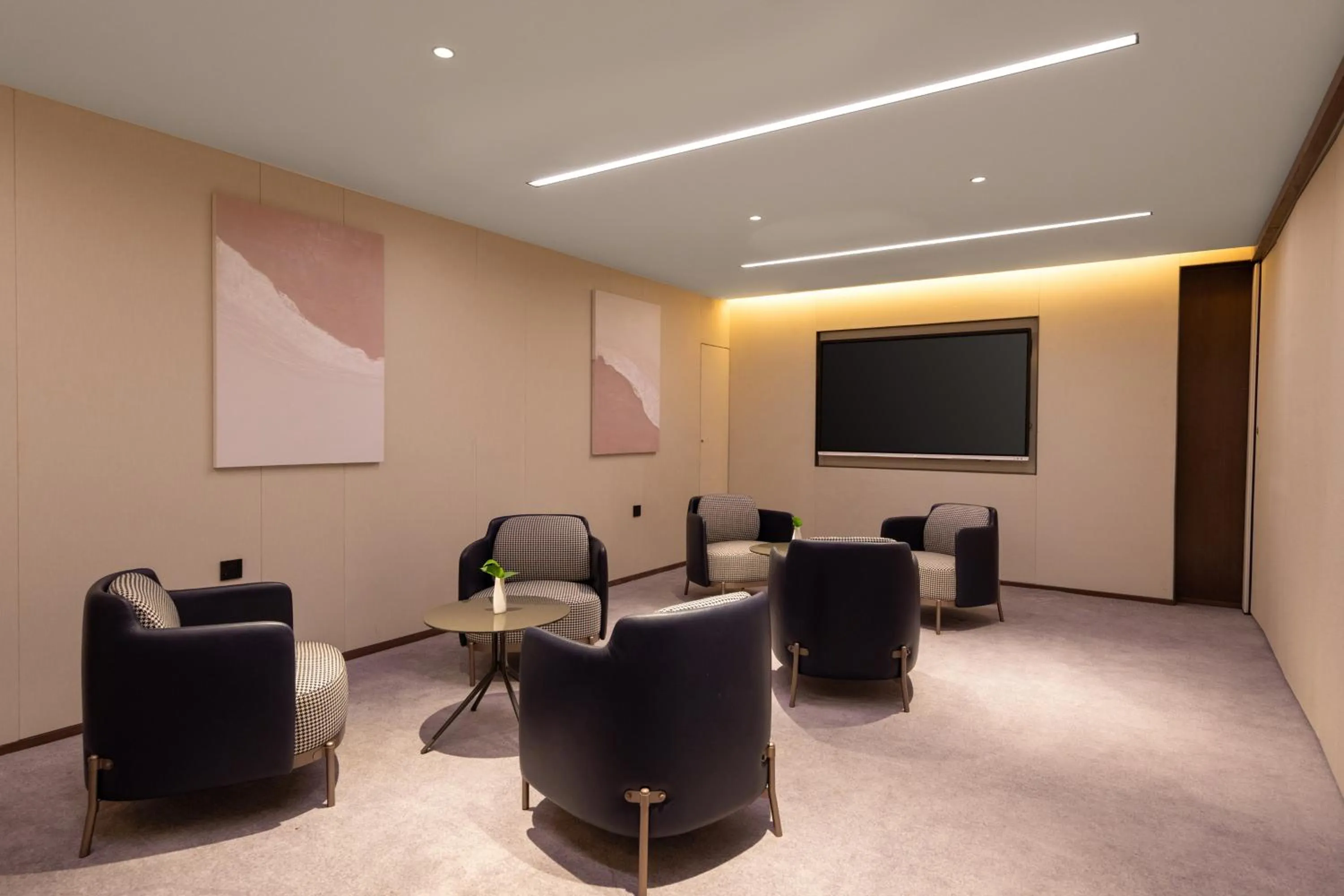 Honder International Hotel