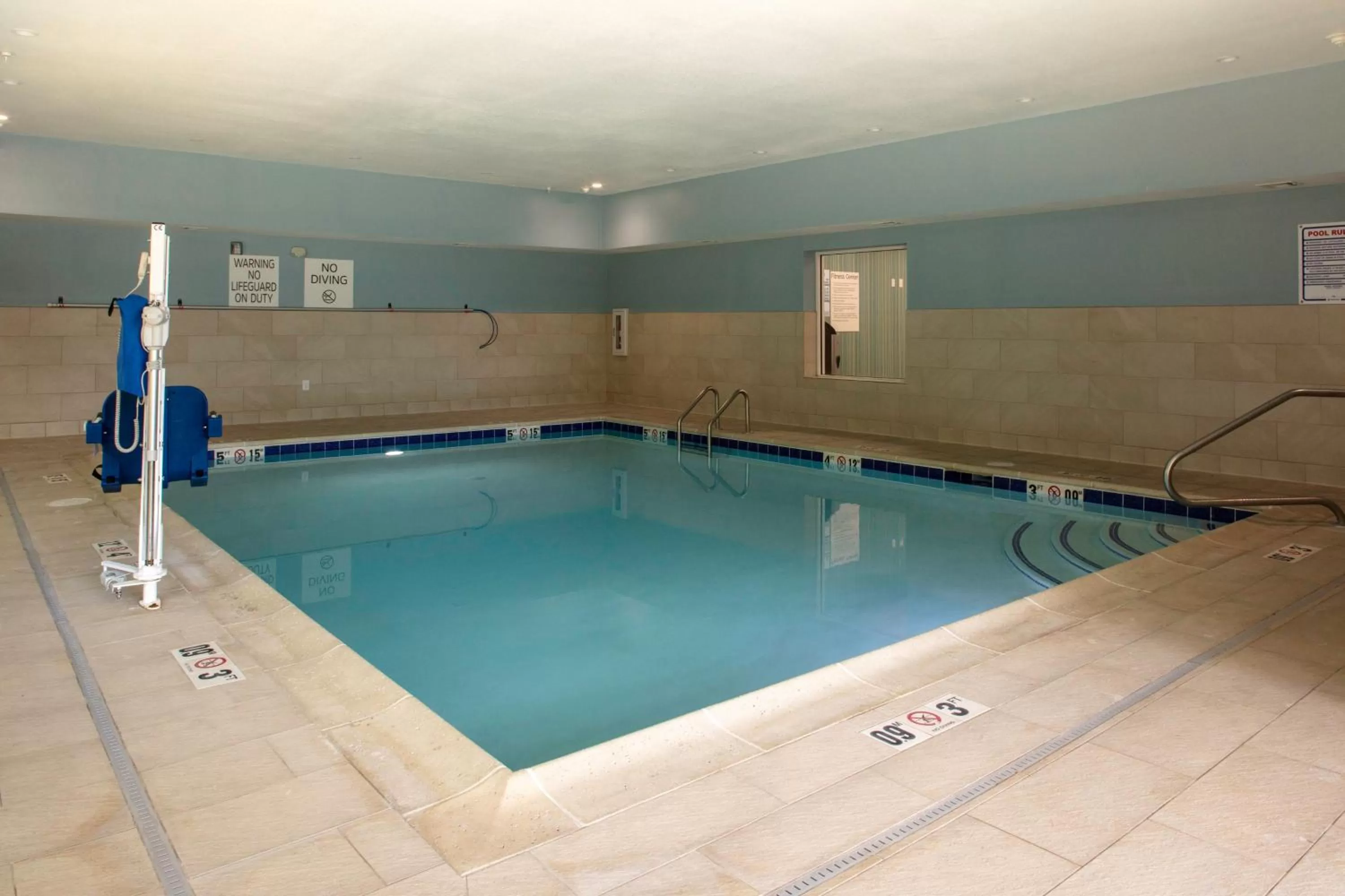 Swimming pool in Holiday Inn Express - Wells-Ogunquit-Kennebunk by IHG