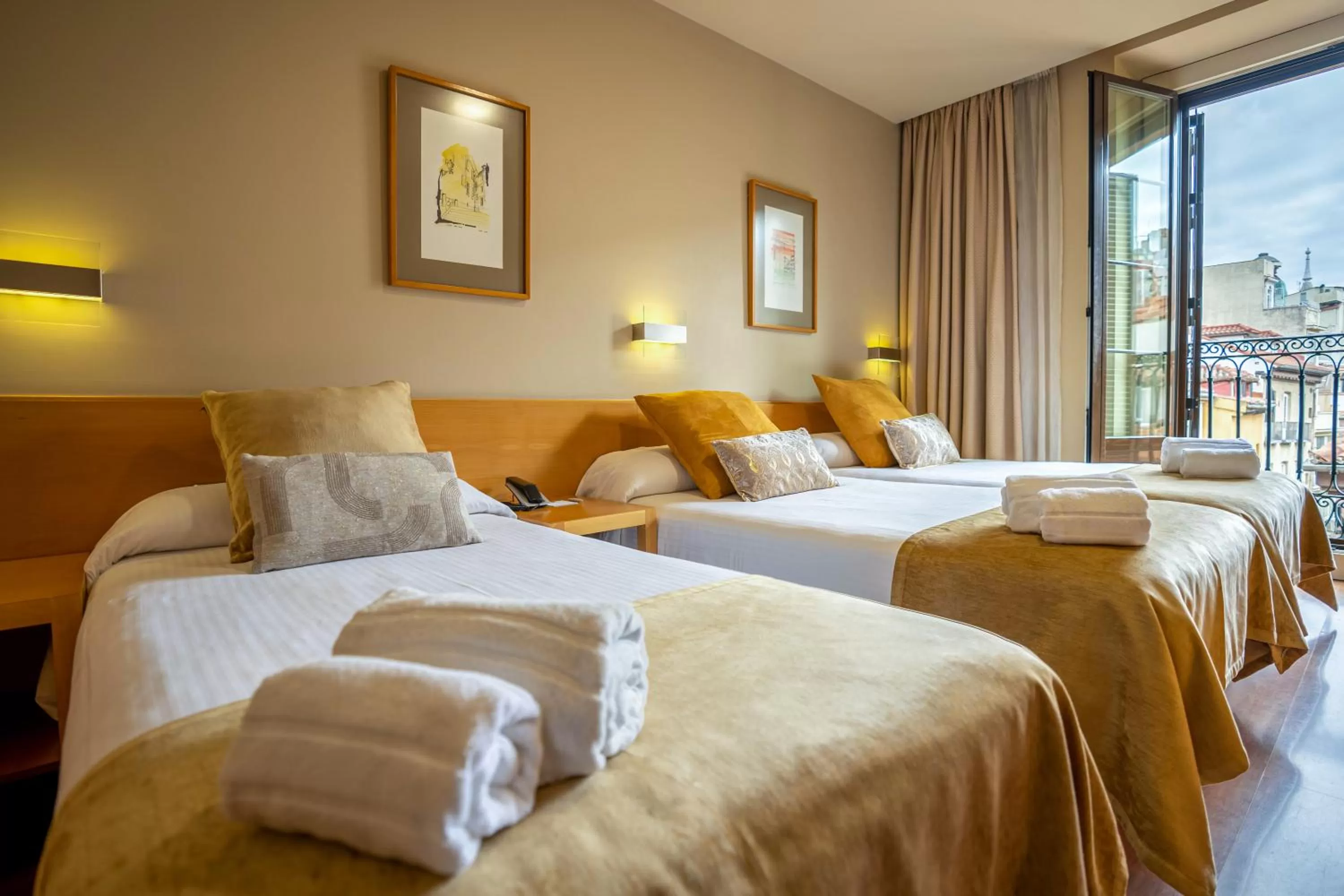 Bedroom, Bed in Victoria 4 Puerta del Sol