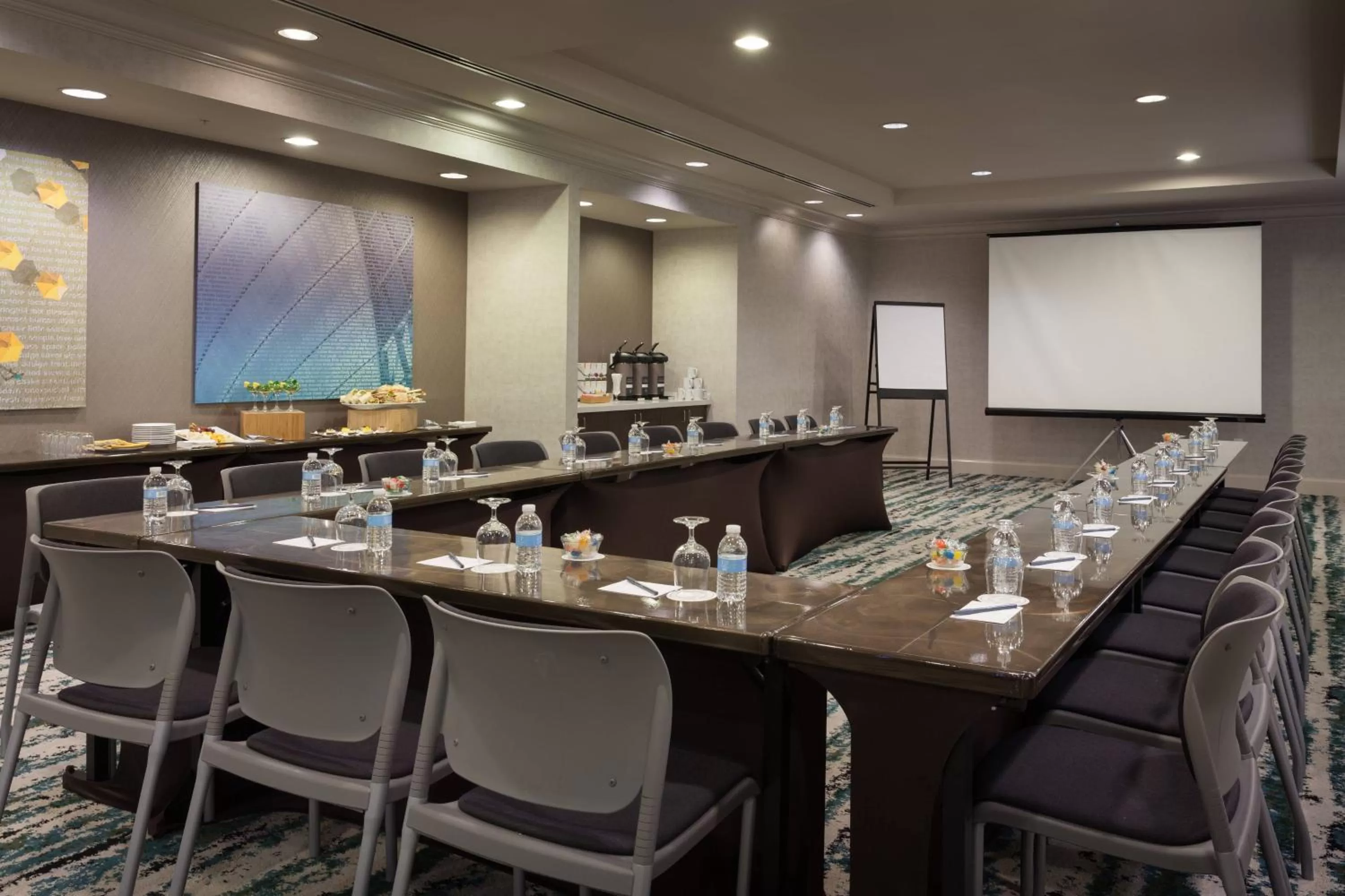 Meeting/conference room in Courtyard by Marriott Orlando Lake Buena Vista in the Marriott Village