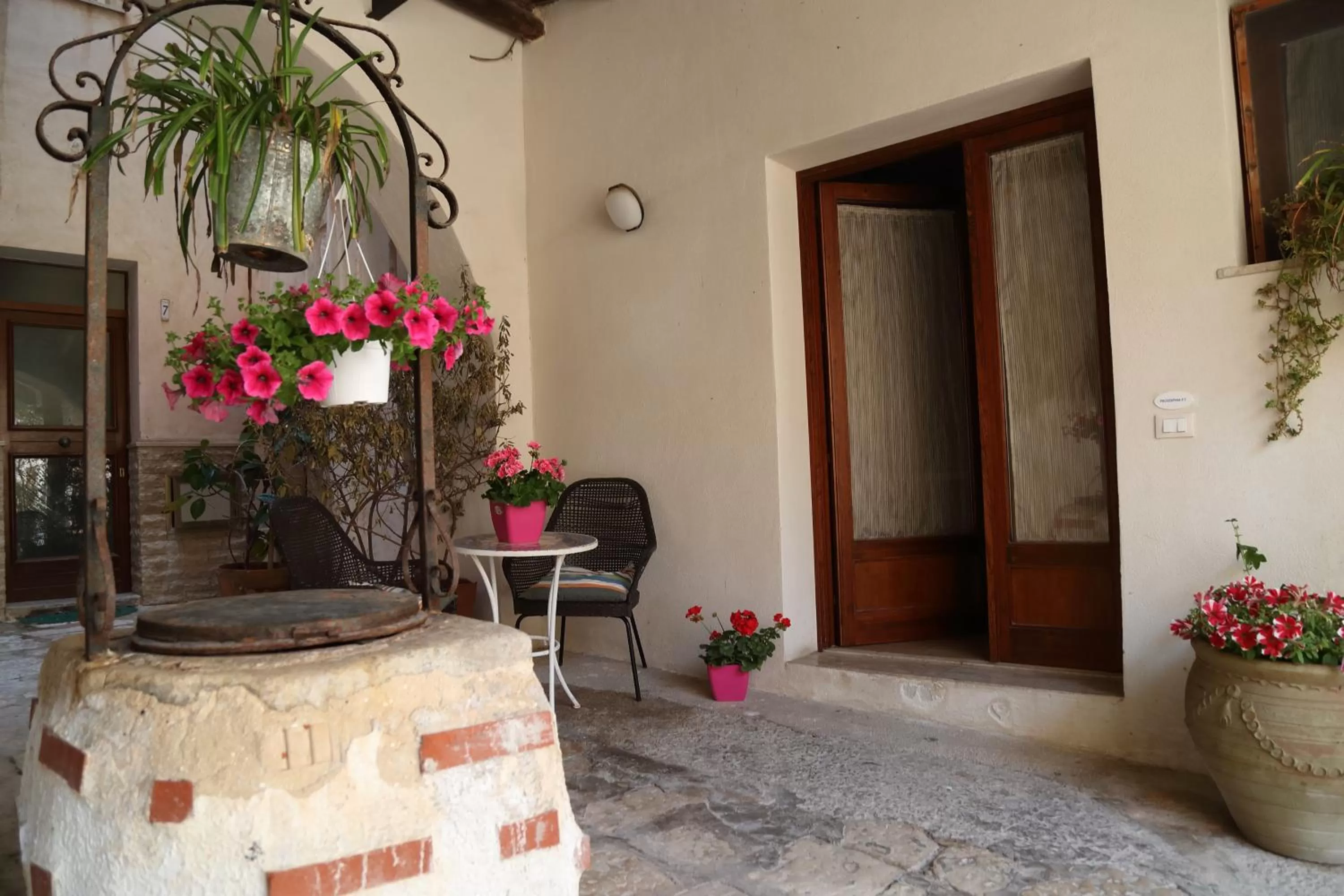 Garden view in Cortile Antico