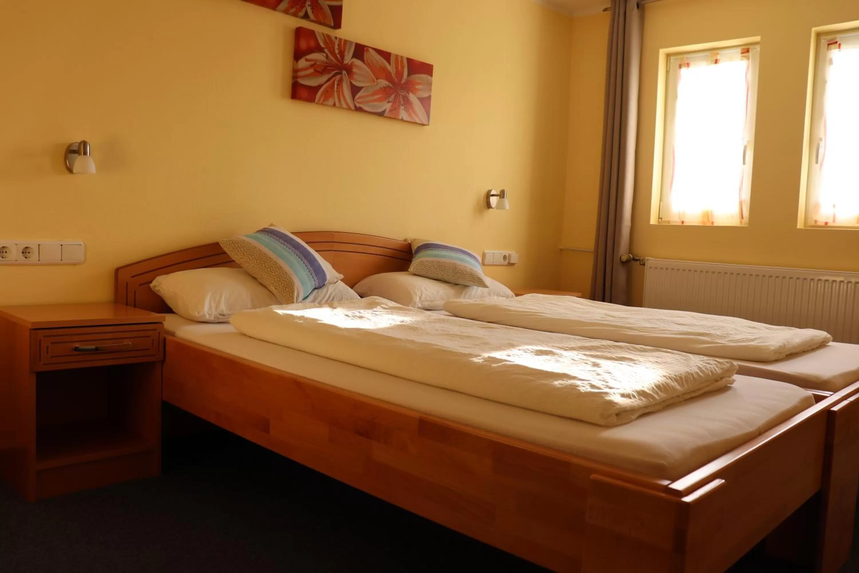 Bed in Hotel Zum Waldstein