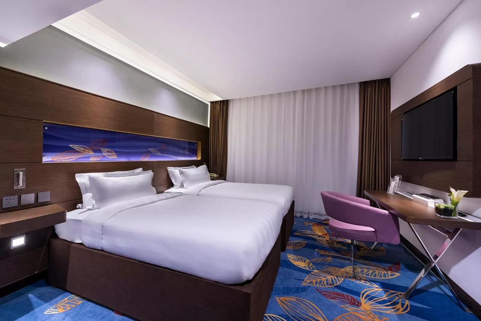 Communal lounge/ TV room in Peace Hotel Beijing