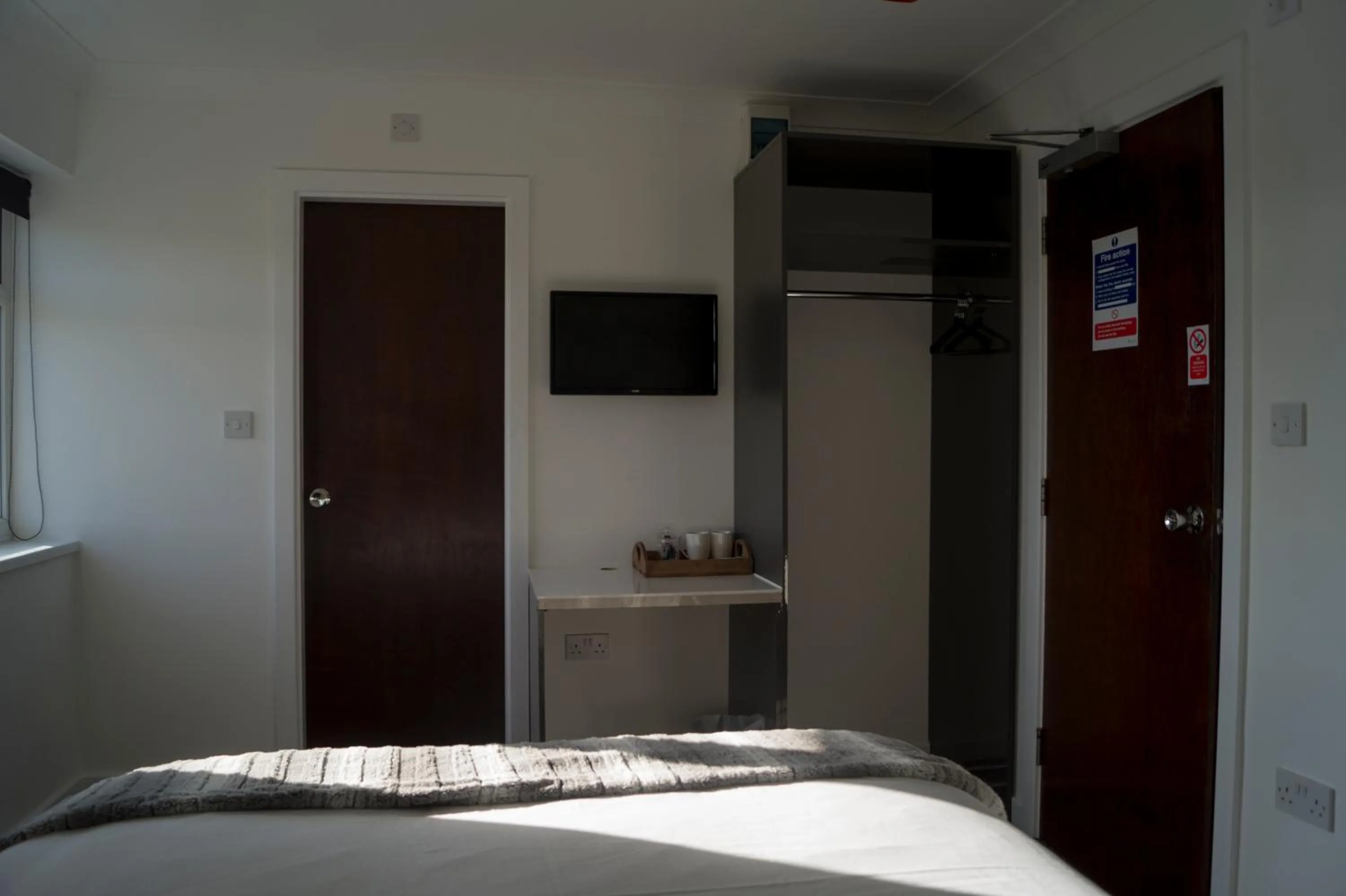 Coffee/tea facilities in Kirks Korner Motel