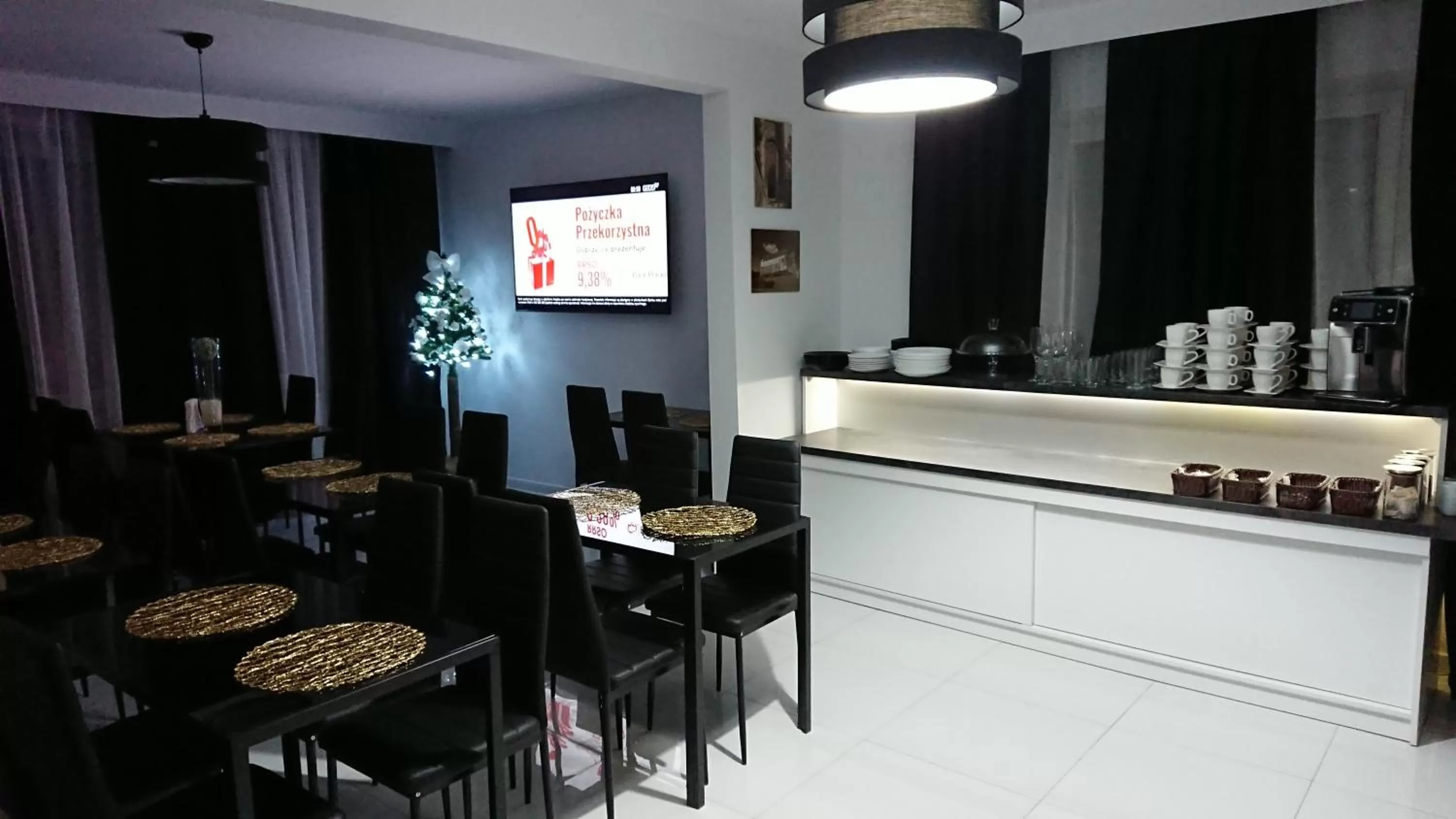 Communal lounge/ TV room, Restaurant/Places to Eat in Pensjonat Sandomierski