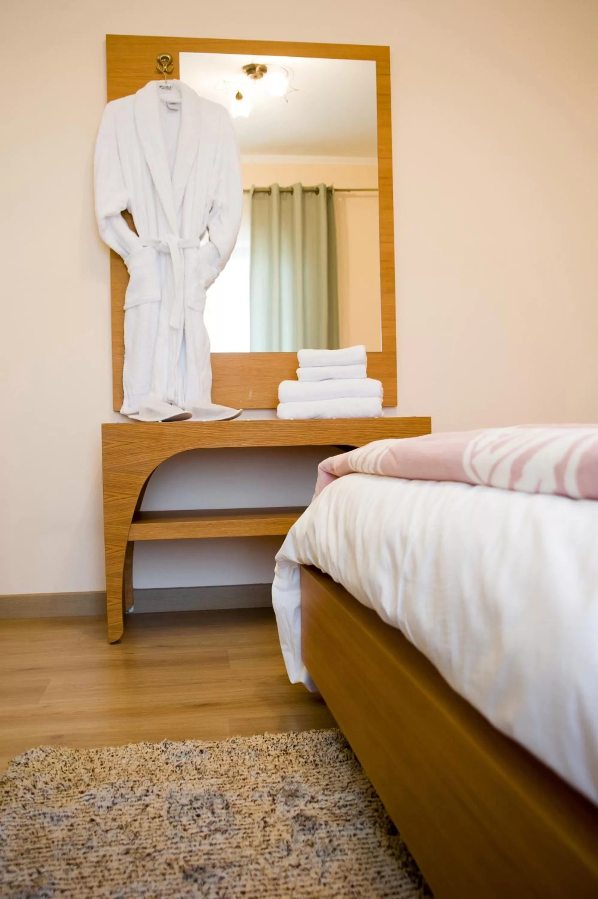 Photo of the whole room, Bed in Olympion