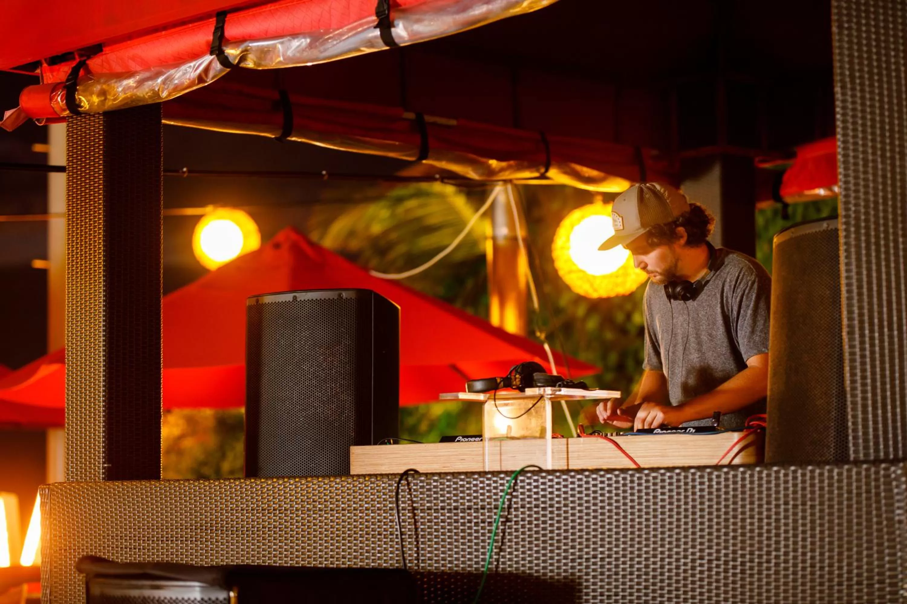 People in W15 Weligama