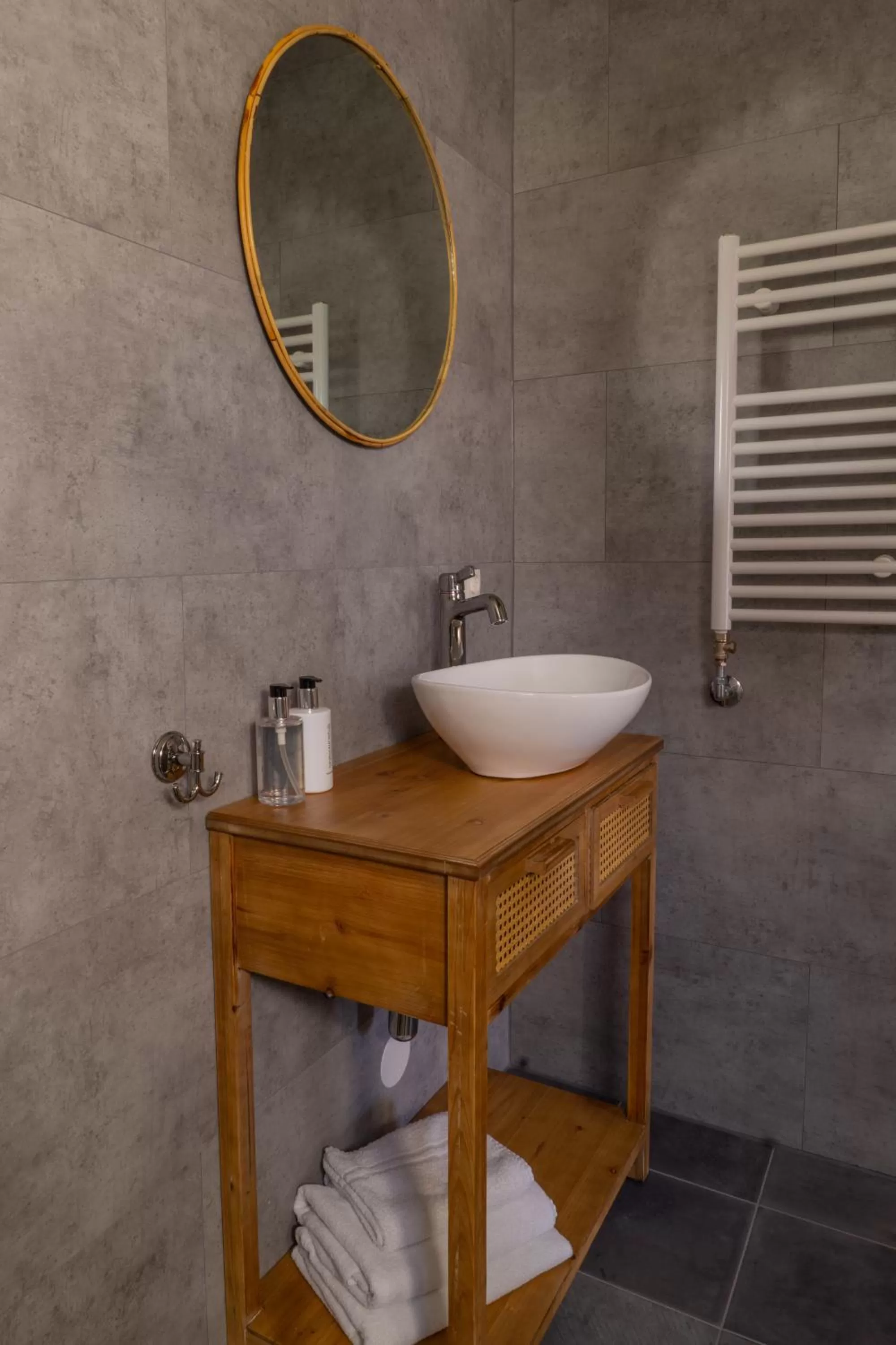 Bathroom in B&B De Buren