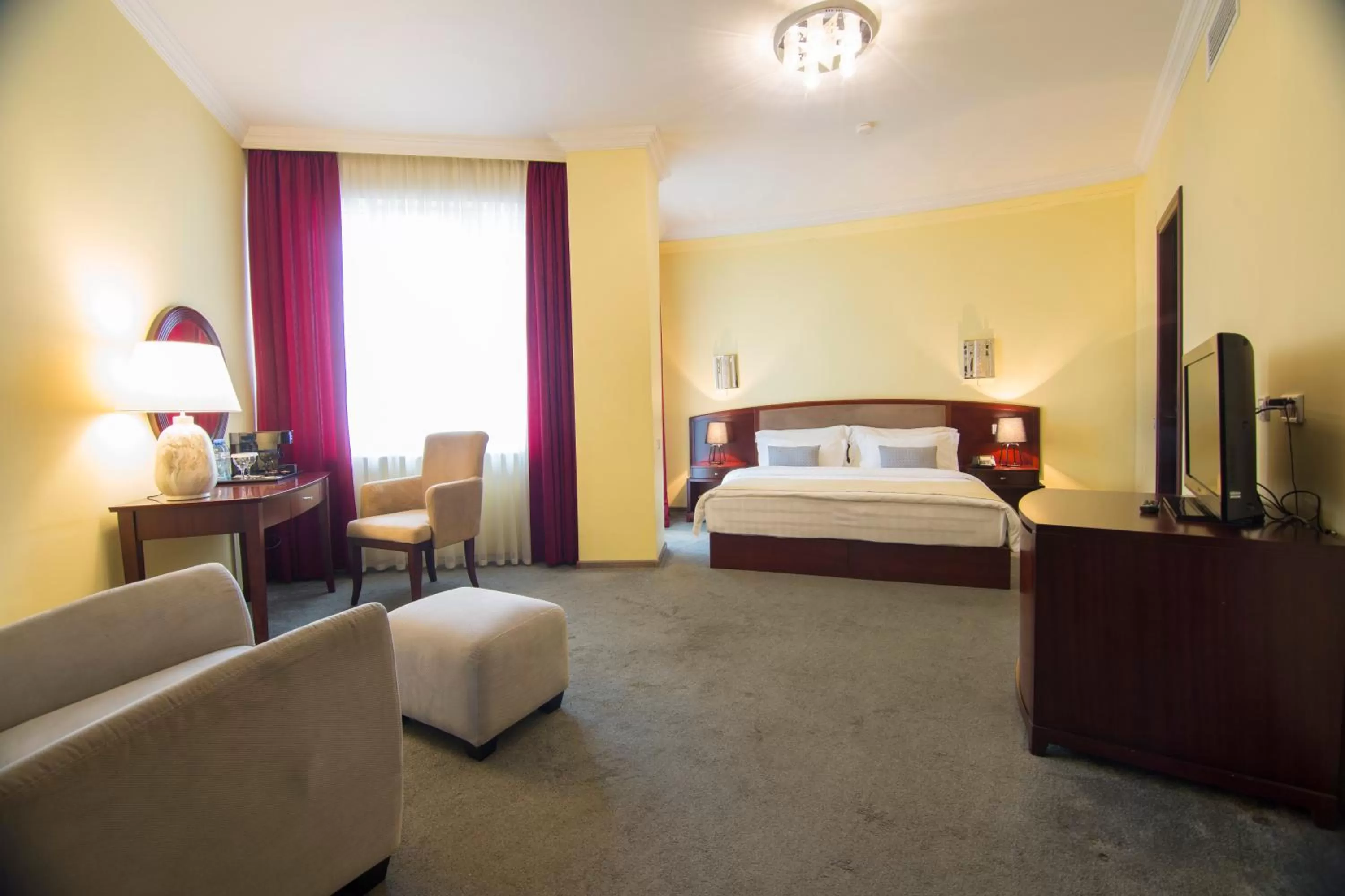 Photo of the whole room, Bed in Hotel Aisi