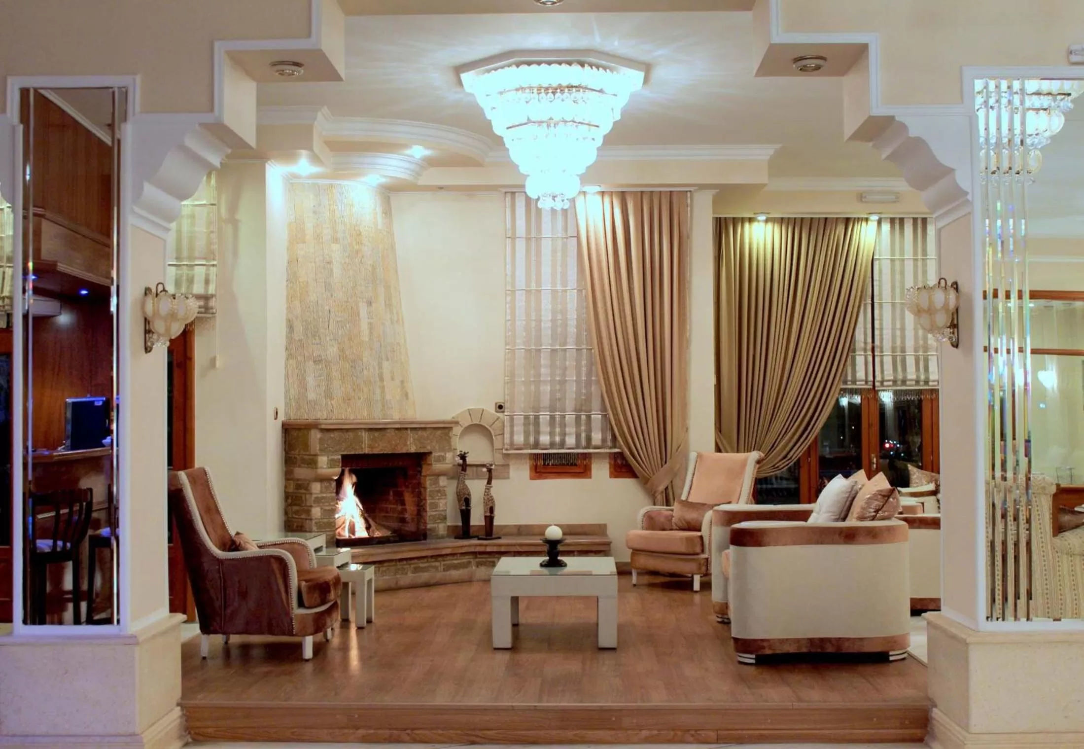 Living room in Famissi Hotel