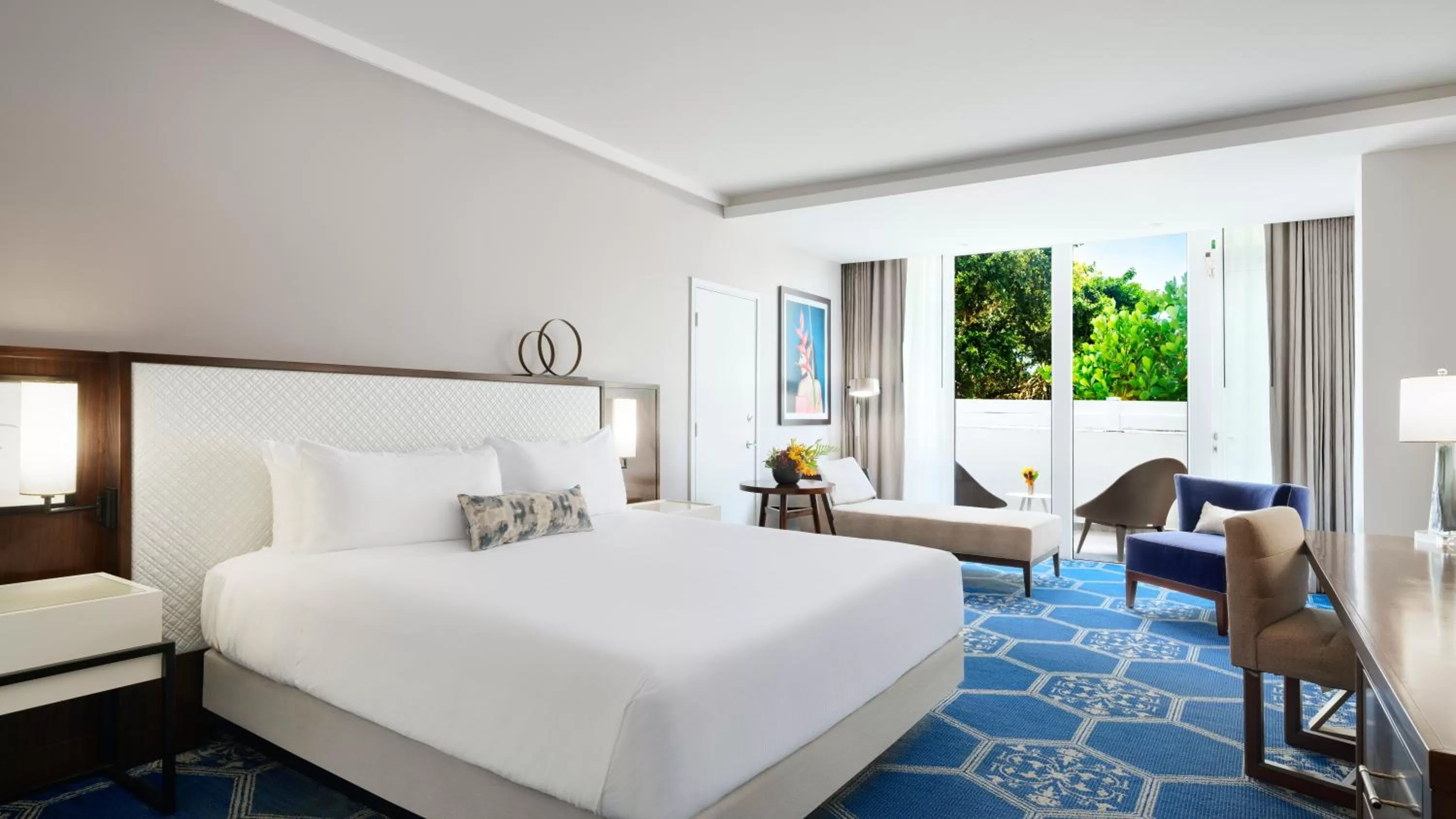 Photo of the whole room, Bed in Fairmont El San Juan Hotel