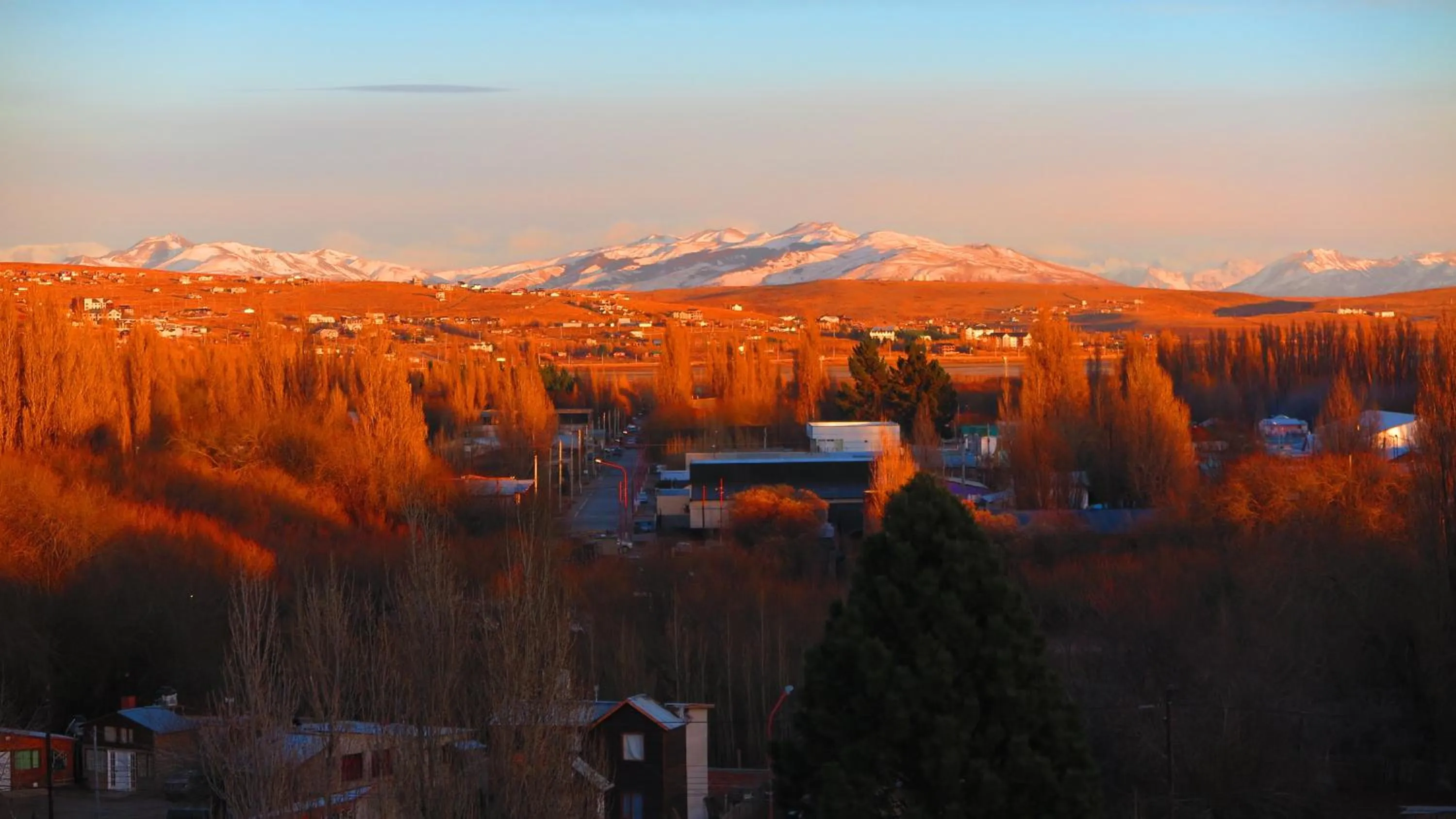 Autumn in America Del Sur Calafate Hostel