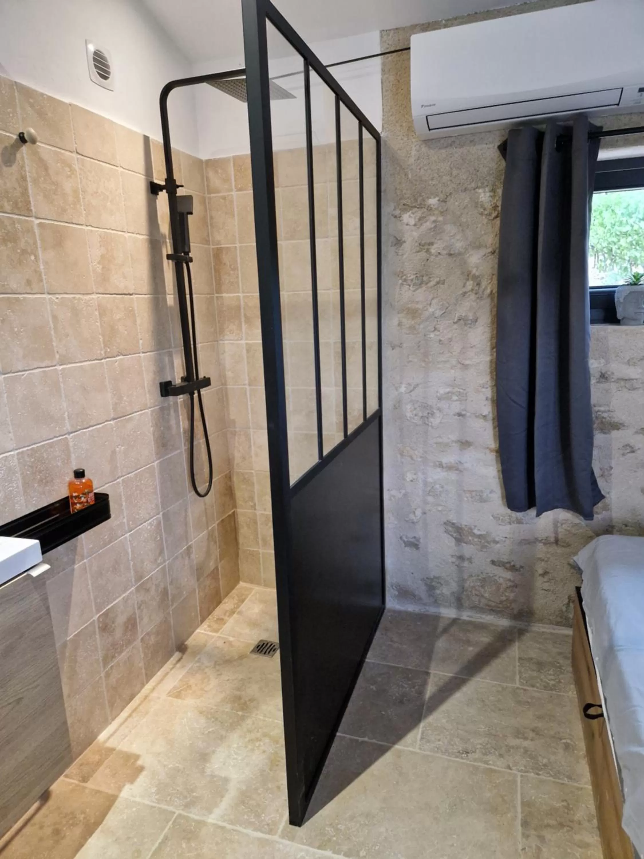 Bastide Bellugue Maison d'hôtes réseau Bienvenue à La Ferme à 3 minutes de Lourmarin