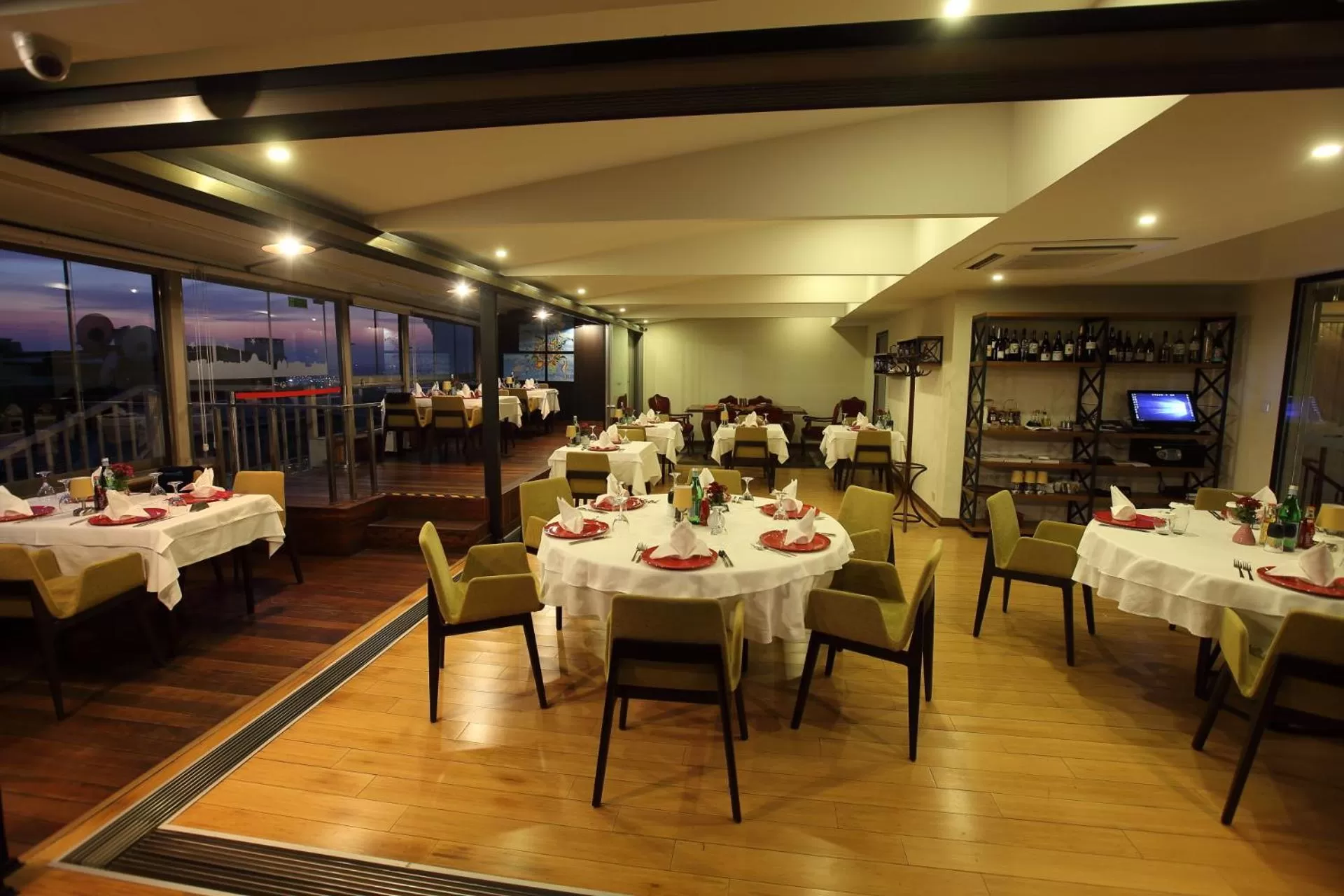 Restaurant/places to eat in Antik Hotel Istanbul