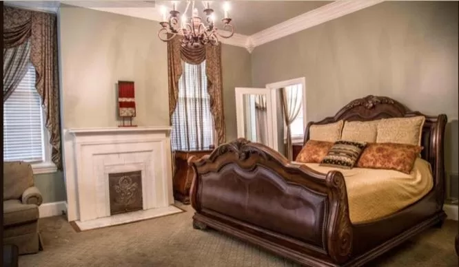 Bed in Clark House Inn