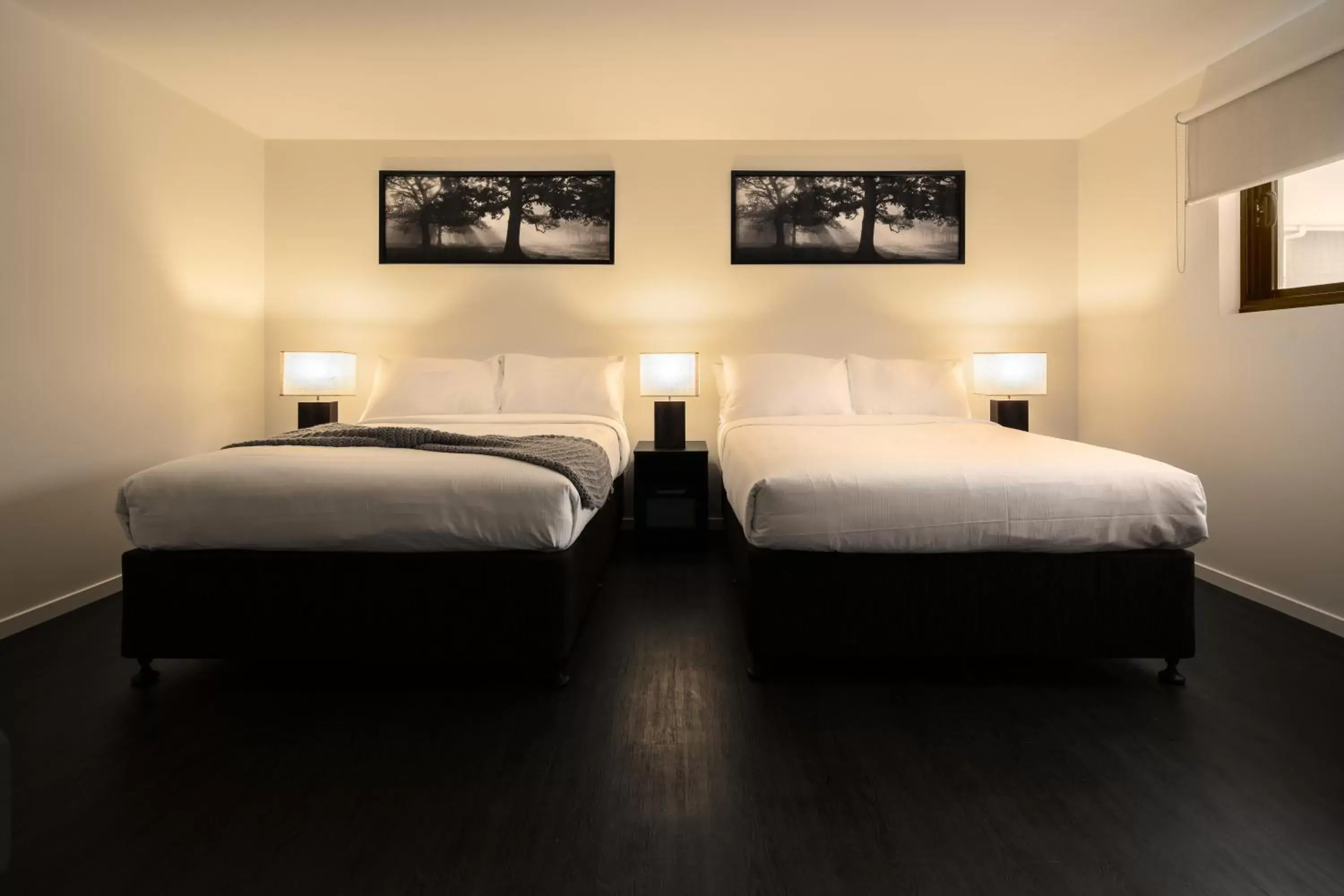 Two-Bedroom Suite with Kitchenette in Ascot Budget Inn & Residences Two-Bedroom Suite with Kitchenette in Ascot Budget Inn & Residences