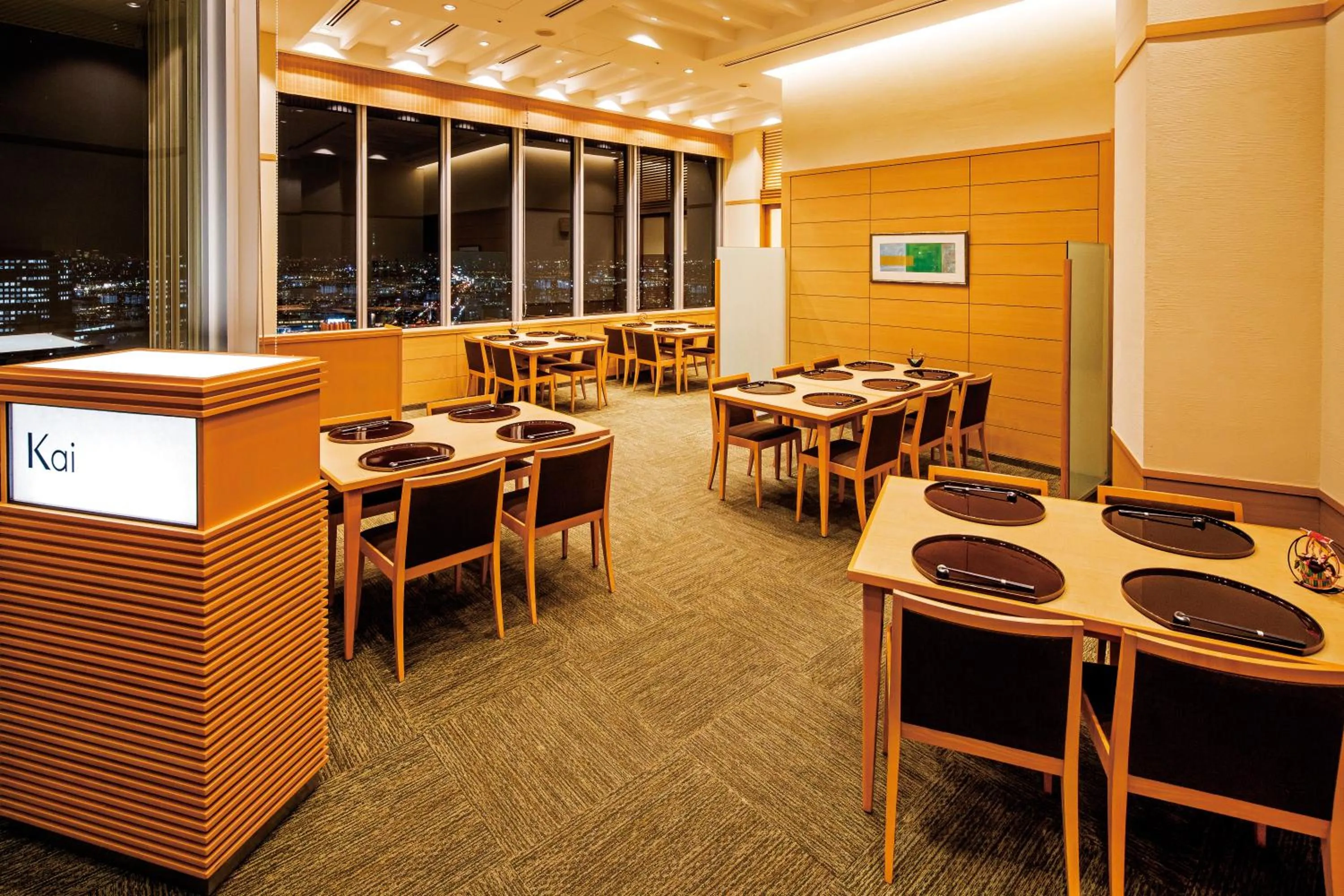 Restaurant/places to eat in Hotel Emion Tokyo Bay