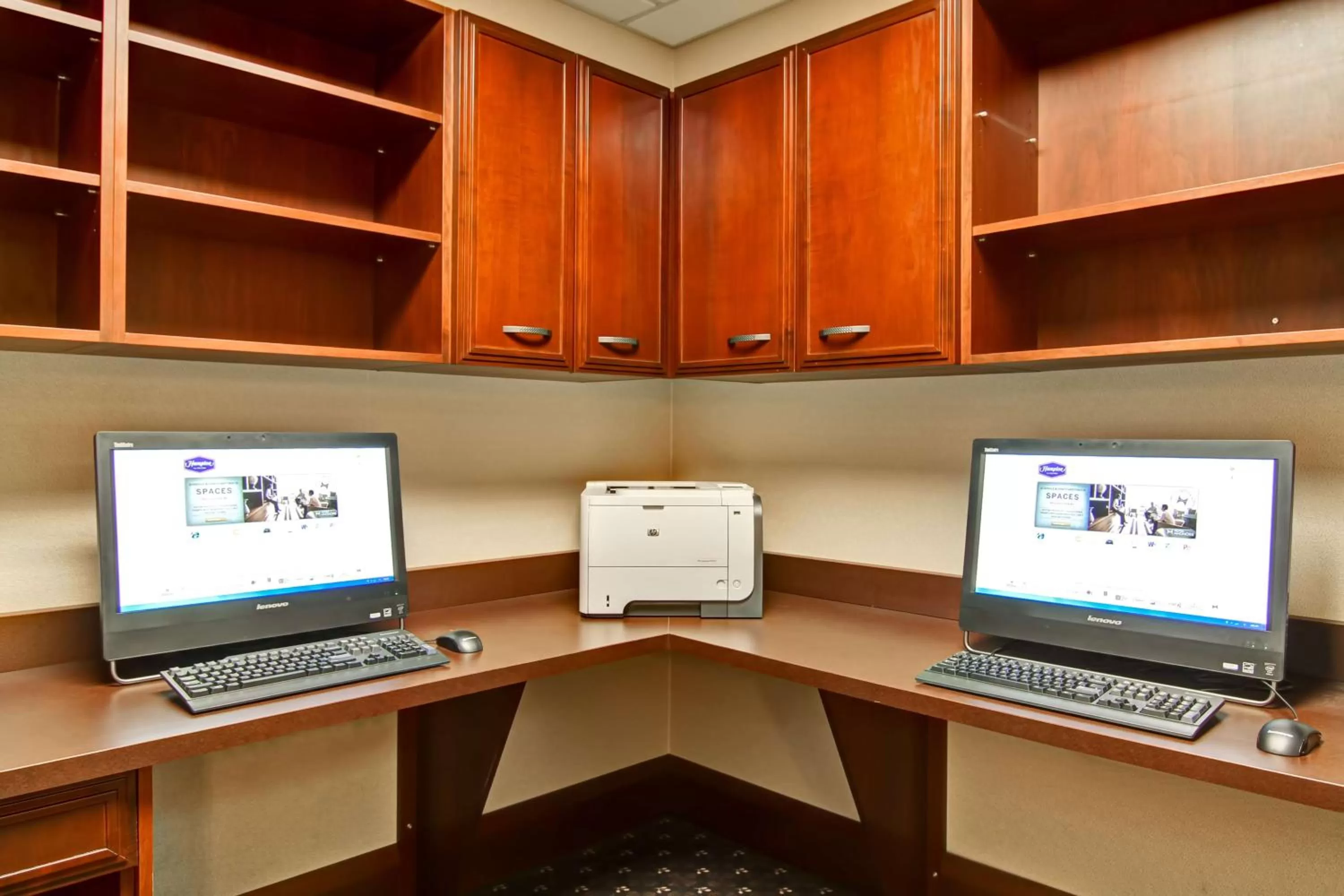 Business facilities in Hampton Inn & Suites Guelph