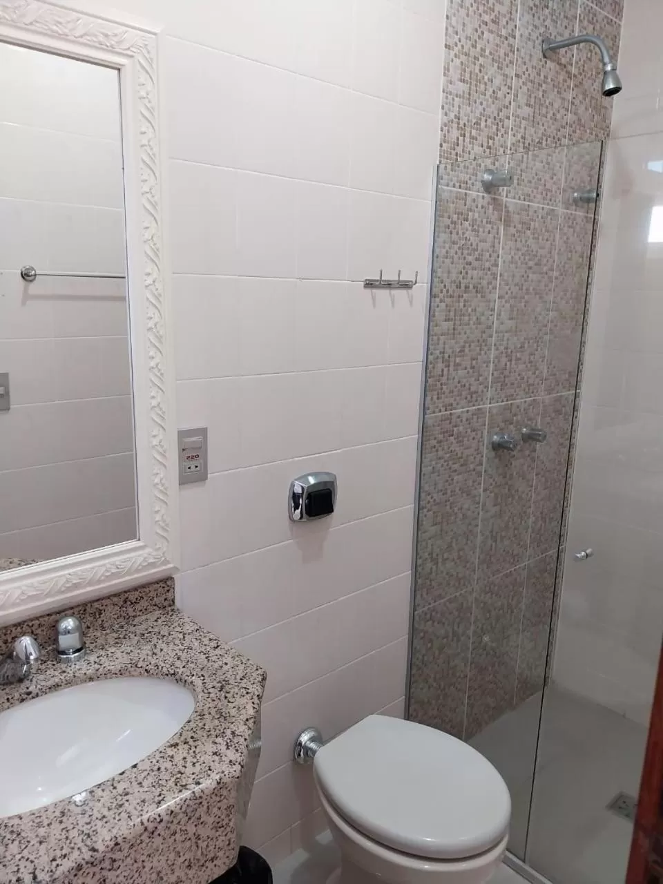 Bathroom in Colle Tourist Hotel