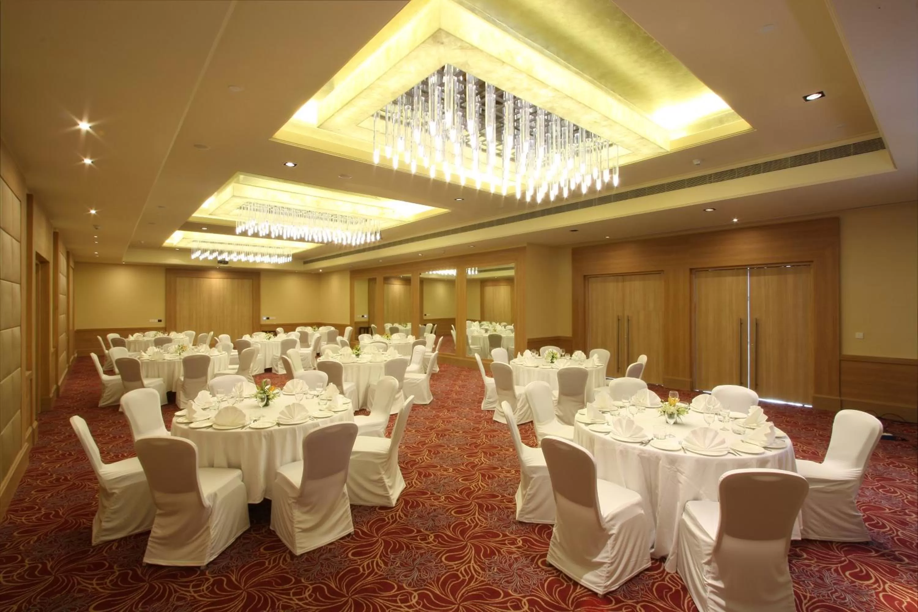 Banquet/Function facilities in Radisson Hyderabad Hitec City