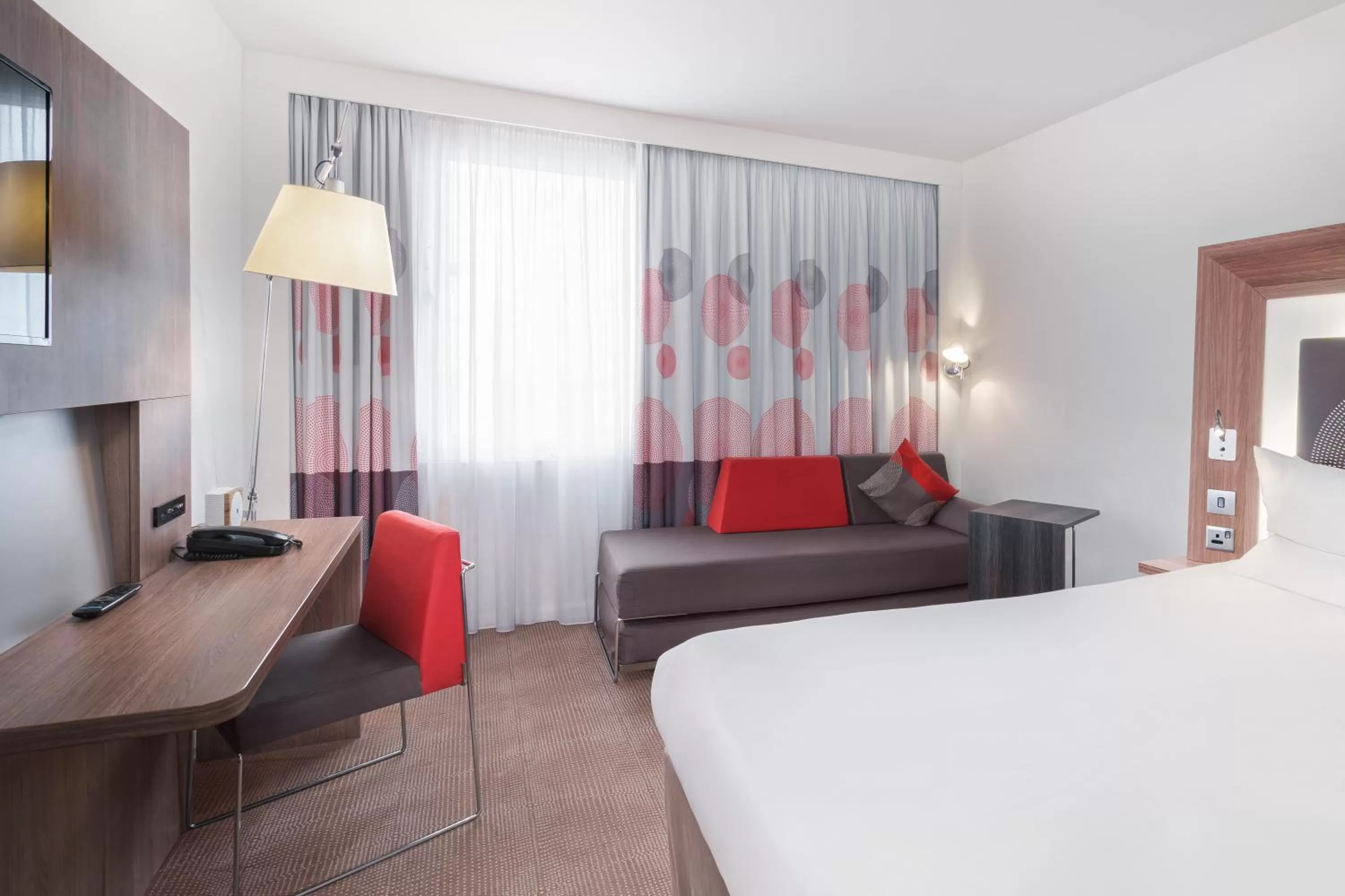 Photo of the whole room, Bed in Novotel London Excel