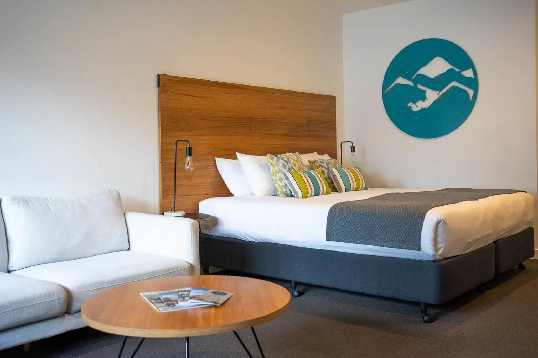 Bed in Bright Colonial Motel