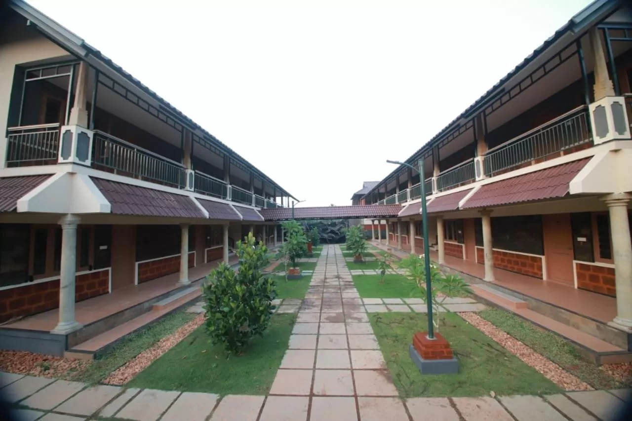 Garden in GREEN PLANET HOTEL