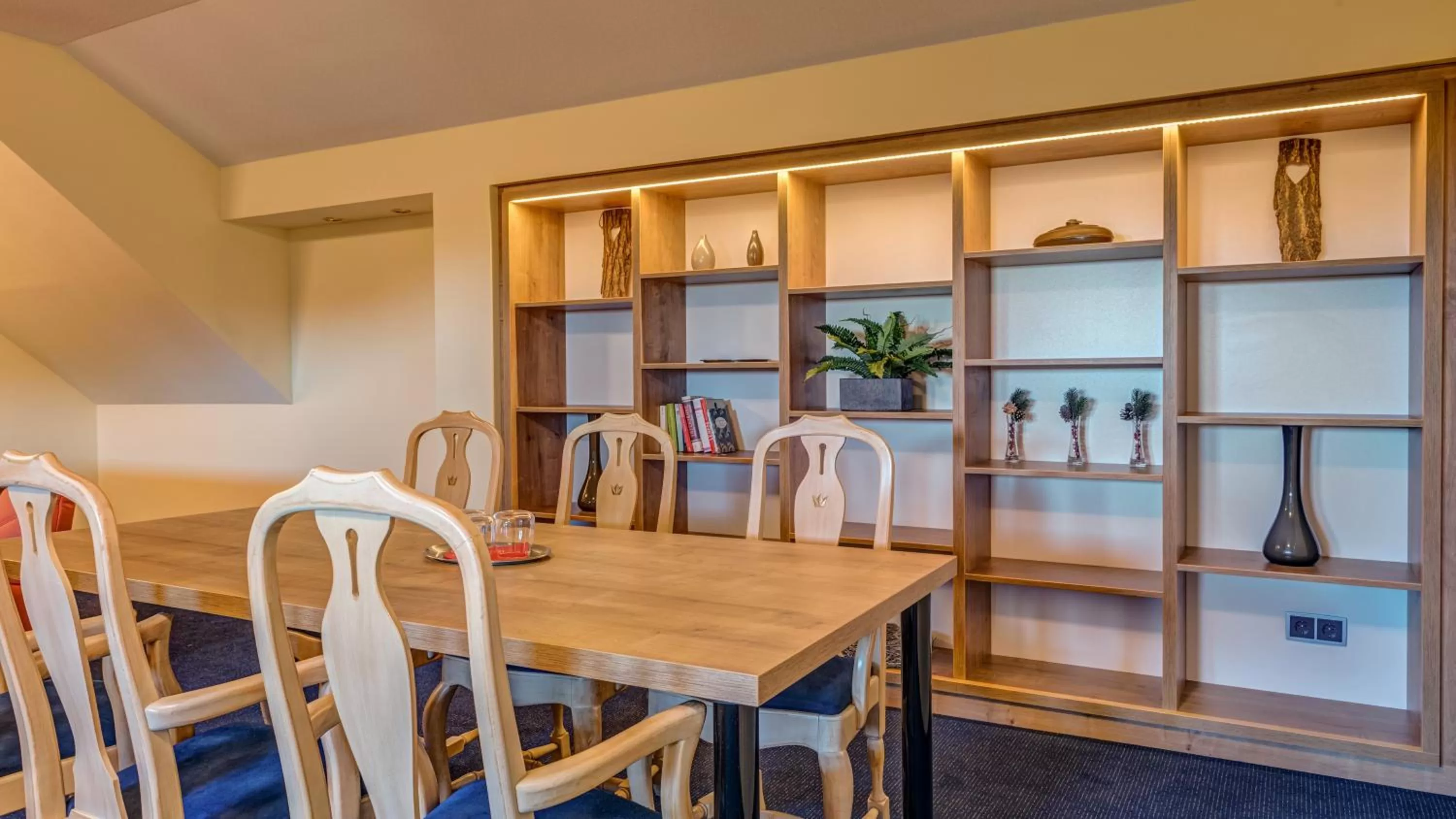 Dining Area in Hotel & Pension Traumblick