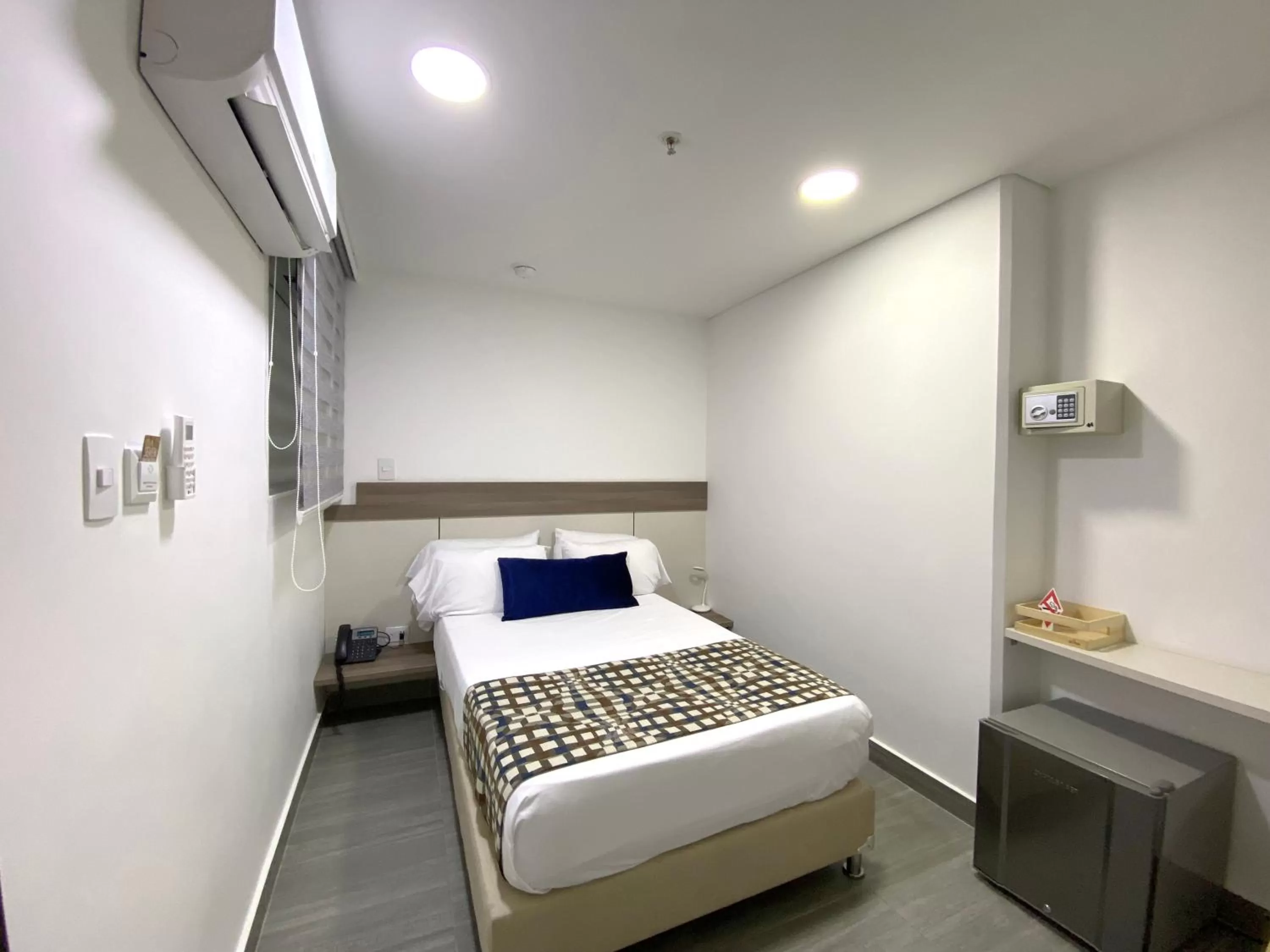 Bed in Seven Inn Hotel