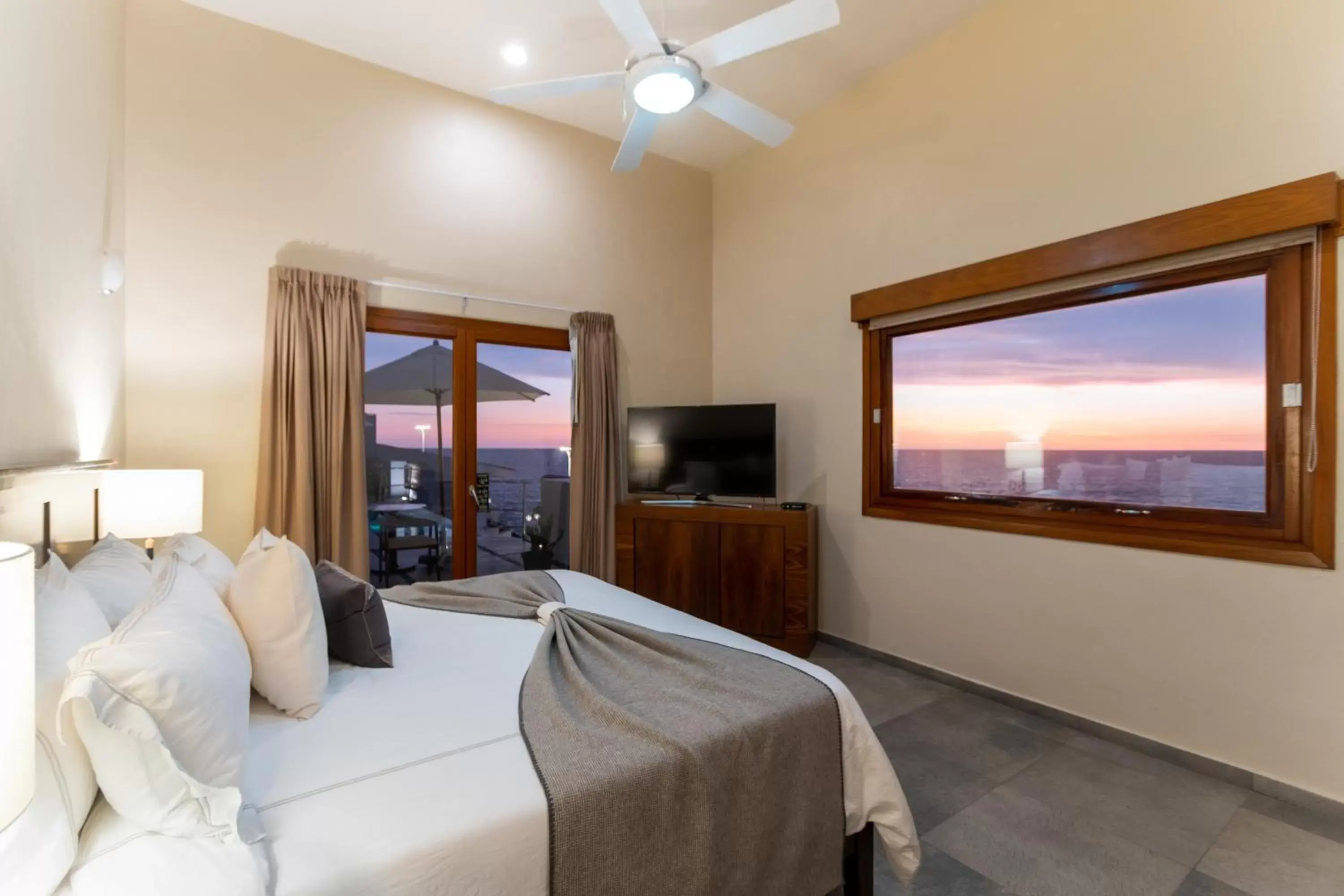 King Room with Sea View in Casa Lucila Mazatlán Curamoria Collection King Room with Sea View in Casa Lucila Mazatlán Curamoria Collection