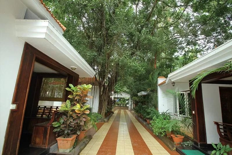 Property building in Raja Park Beach Resort