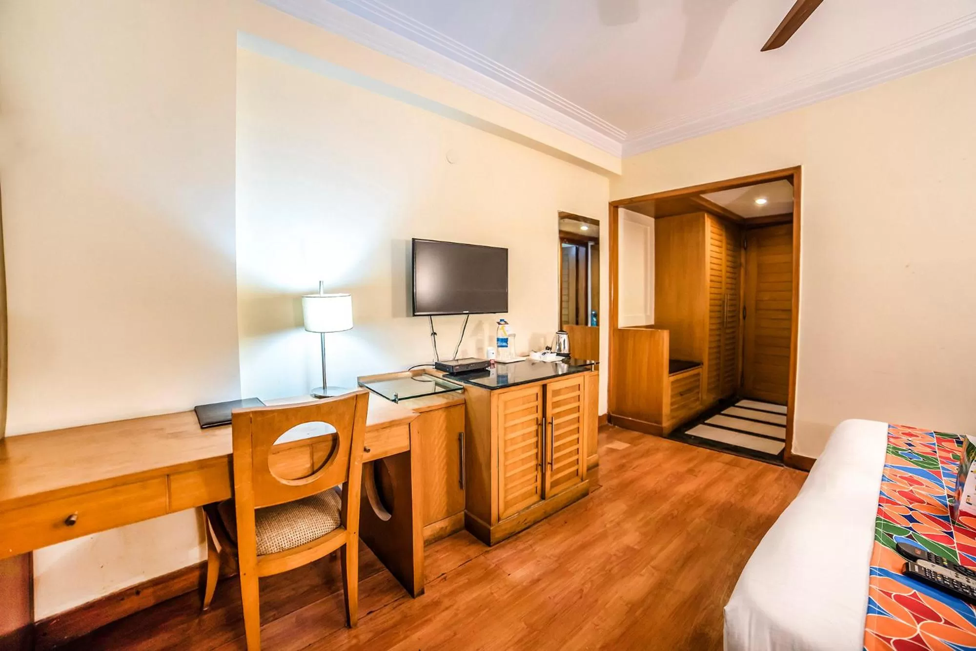 Photo of the whole room, TV/Entertainment Center in FabHotel BMK Grand