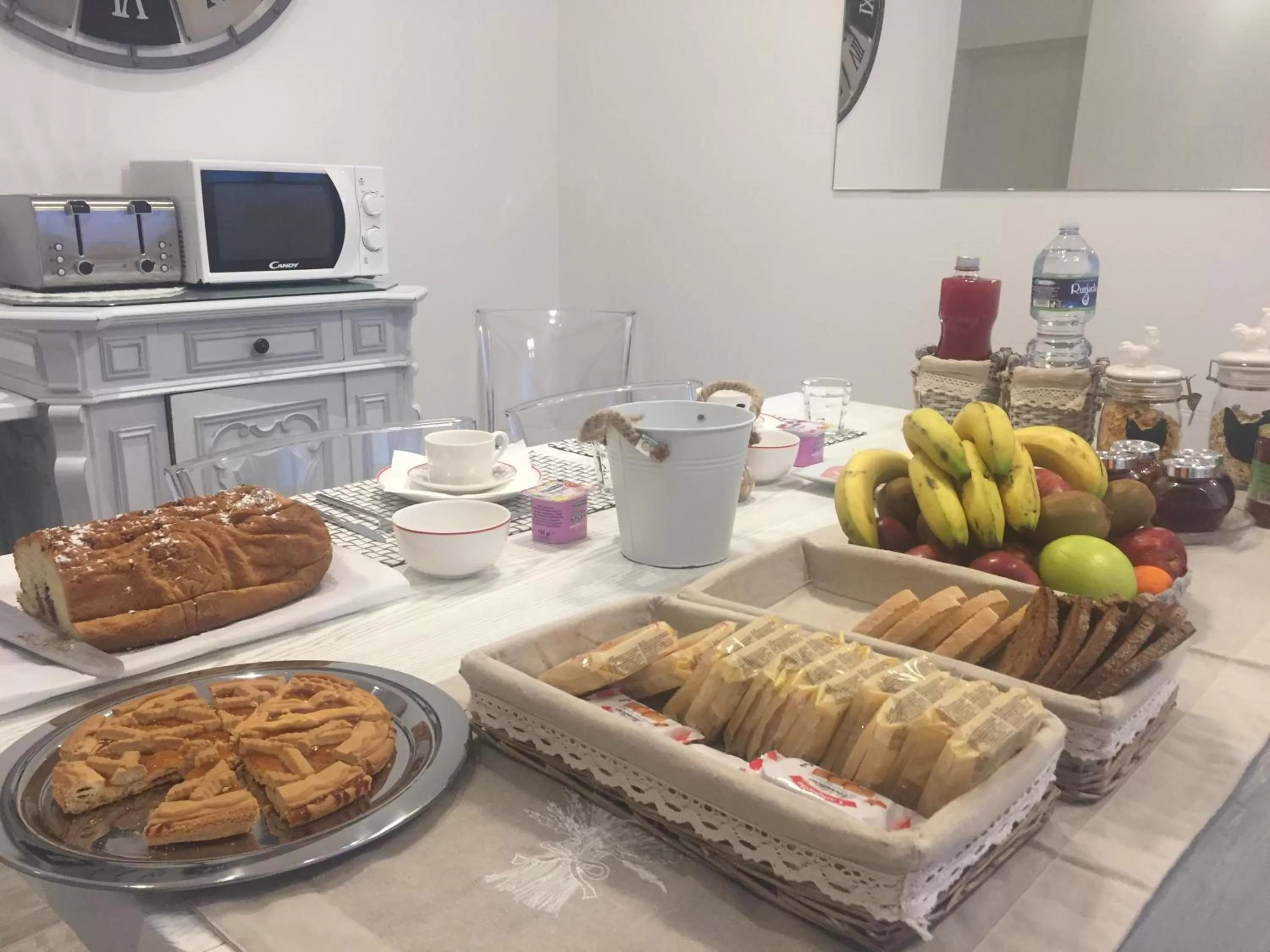 Continental breakfast in Siena Vip B&B