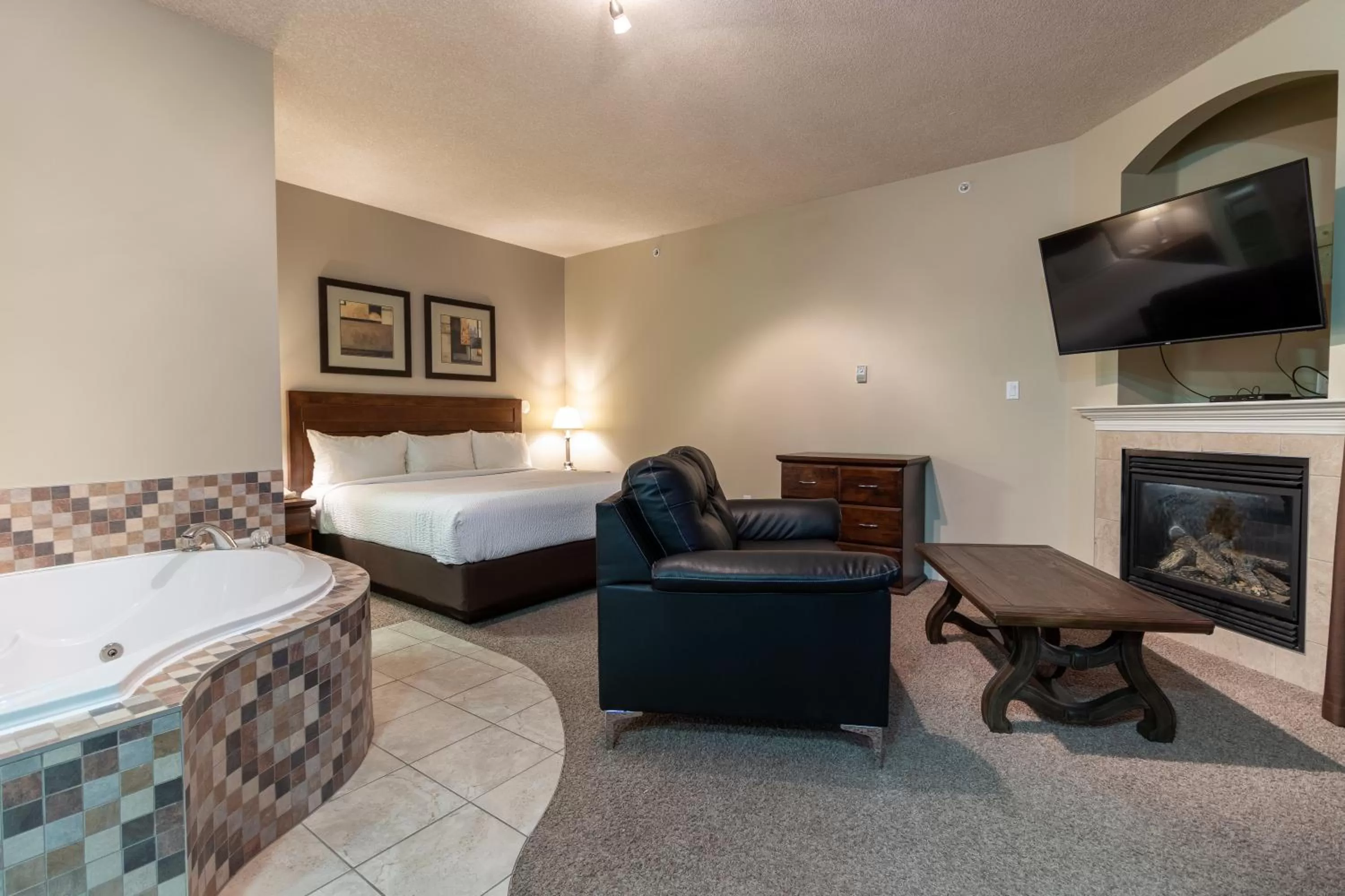 Bed in BCMInns - Lac La Biche